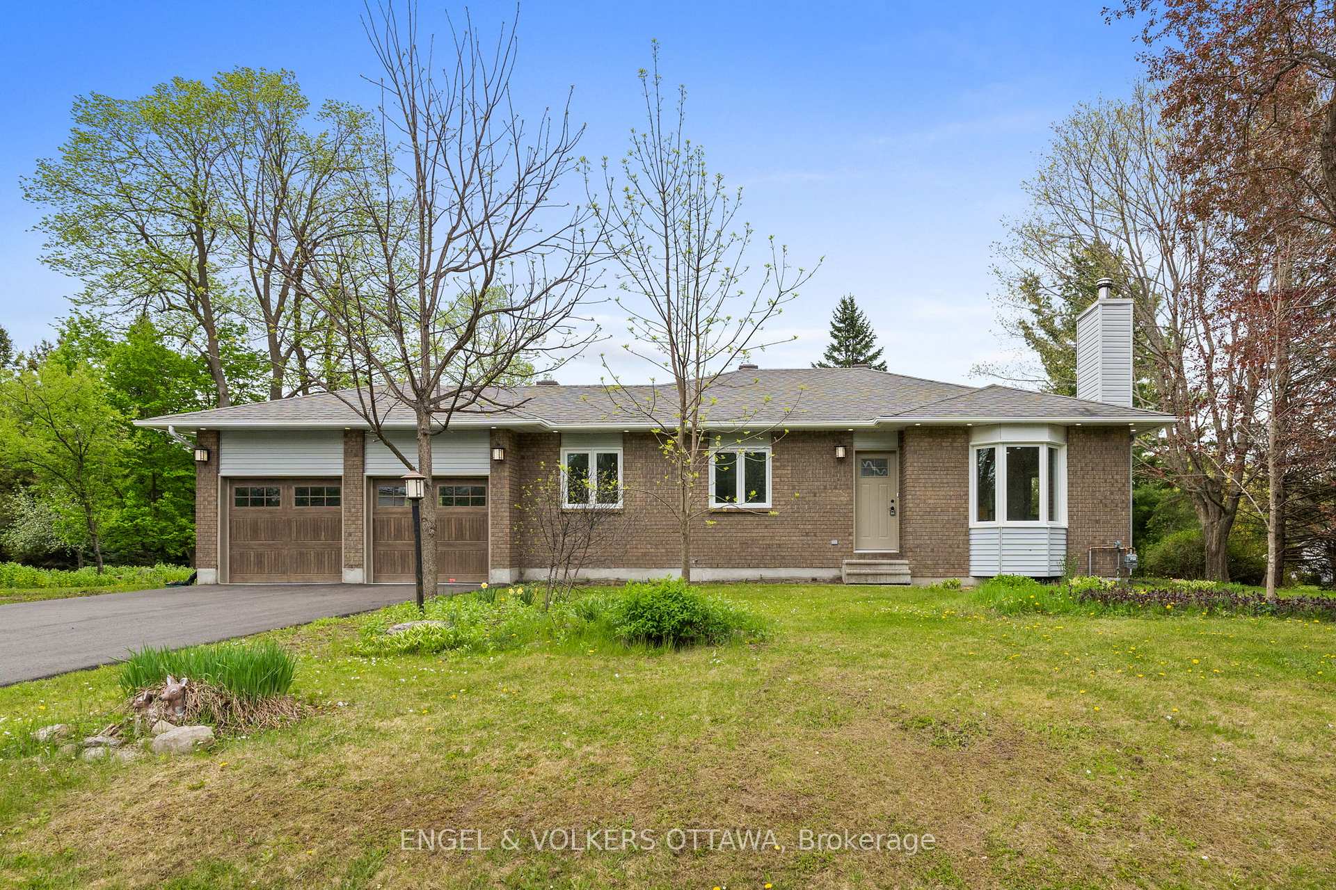 Photo 3 of 1375 Trebla Way, Ottawa, Greely — HOMEH