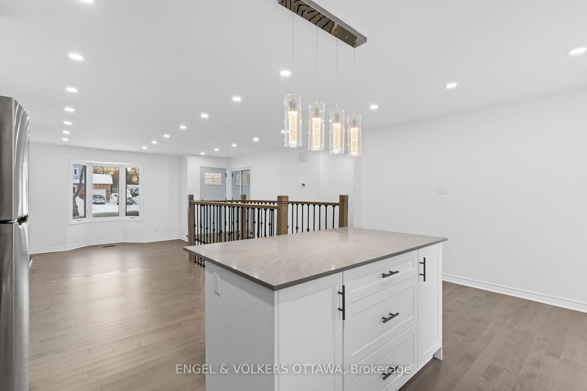 Photo 13 of 1375 Trebla Way, Ottawa, Greely — HOMEH