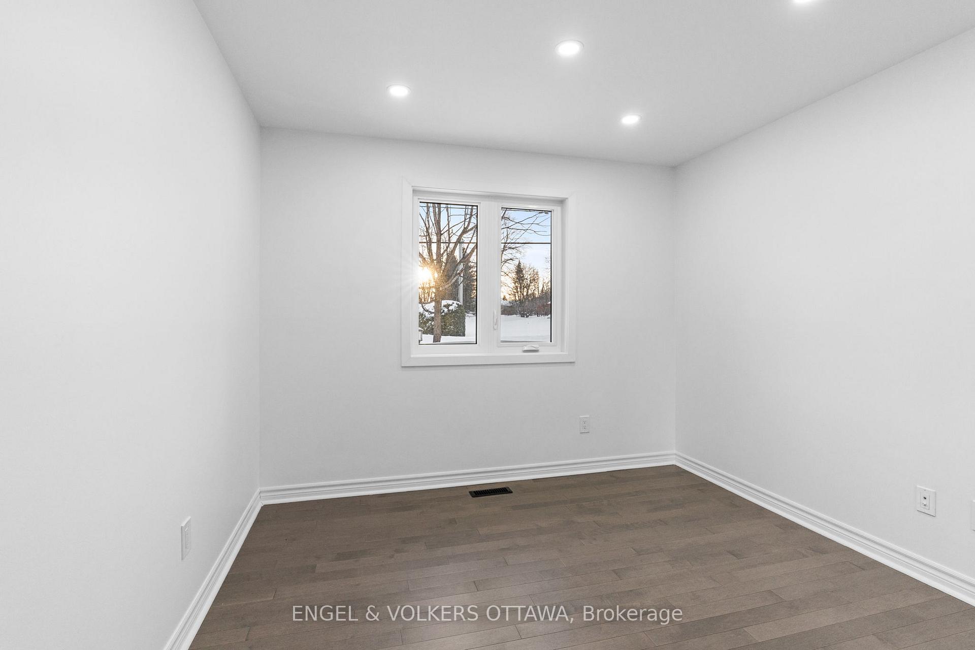 Photo 18 of 1375 Trebla Way, Ottawa, Greely — HOMEH