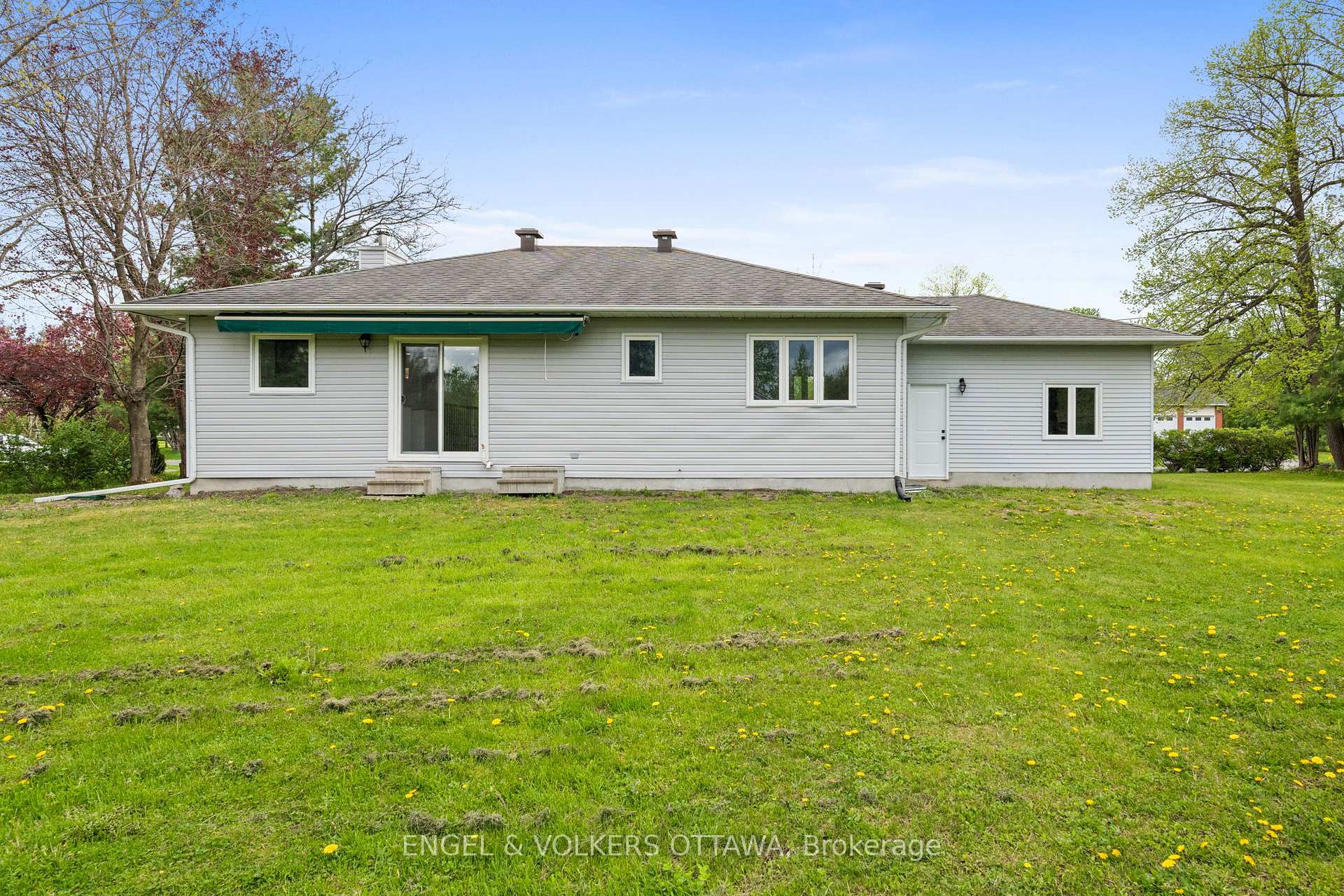 Photo 32 of 1375 Trebla Way, Ottawa, Greely — HOMEH
