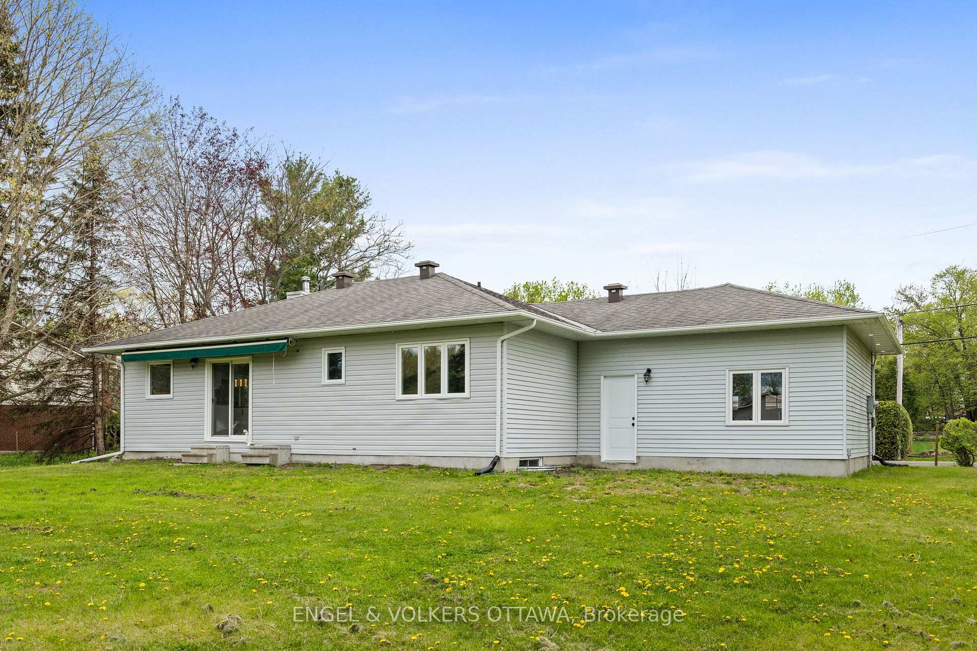 Photo 34 of 1375 Trebla Way, Ottawa, Greely — HOMEH