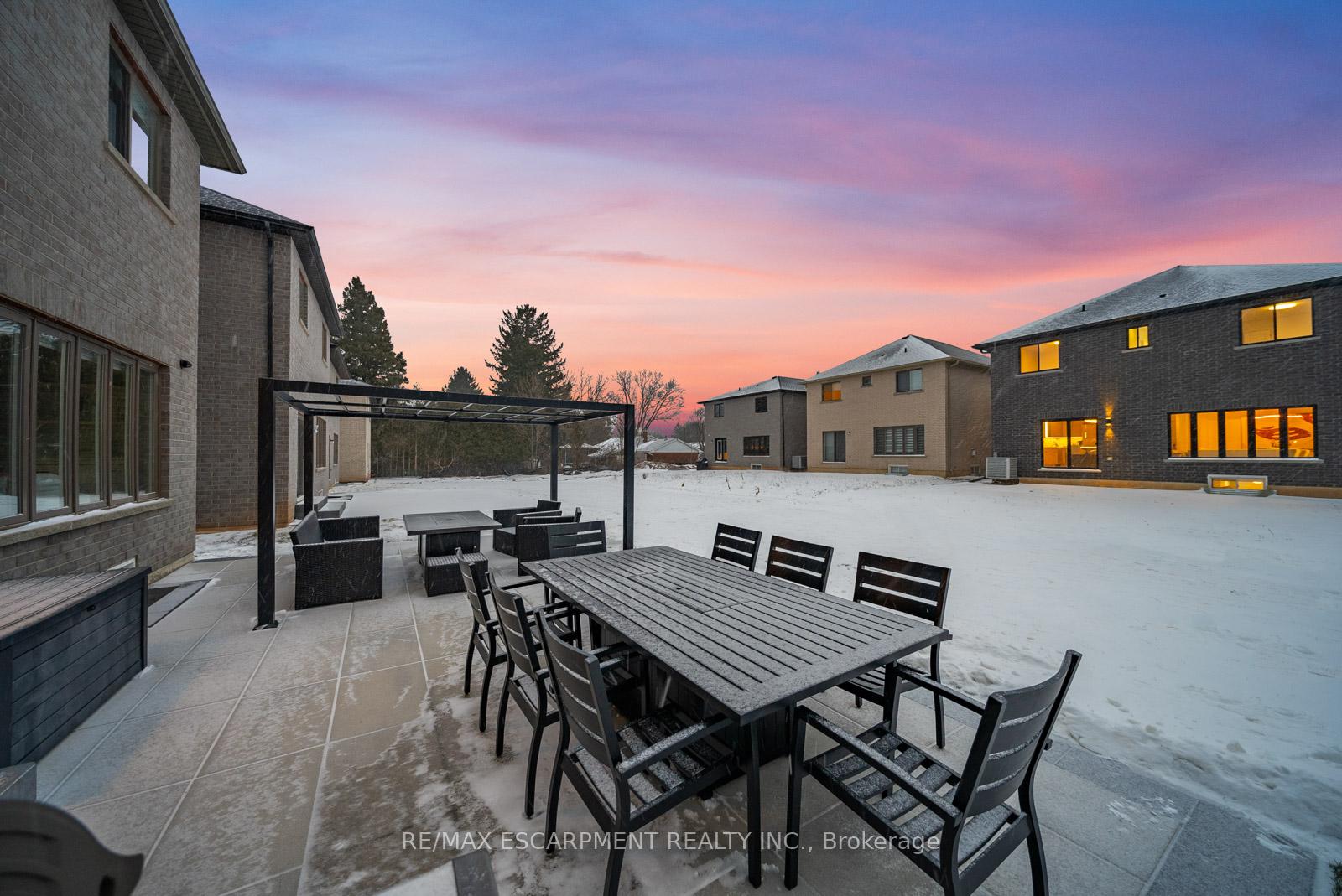 Photo 36 of 36 Miller Drive, Hamilton, Ancaster — HOMEH