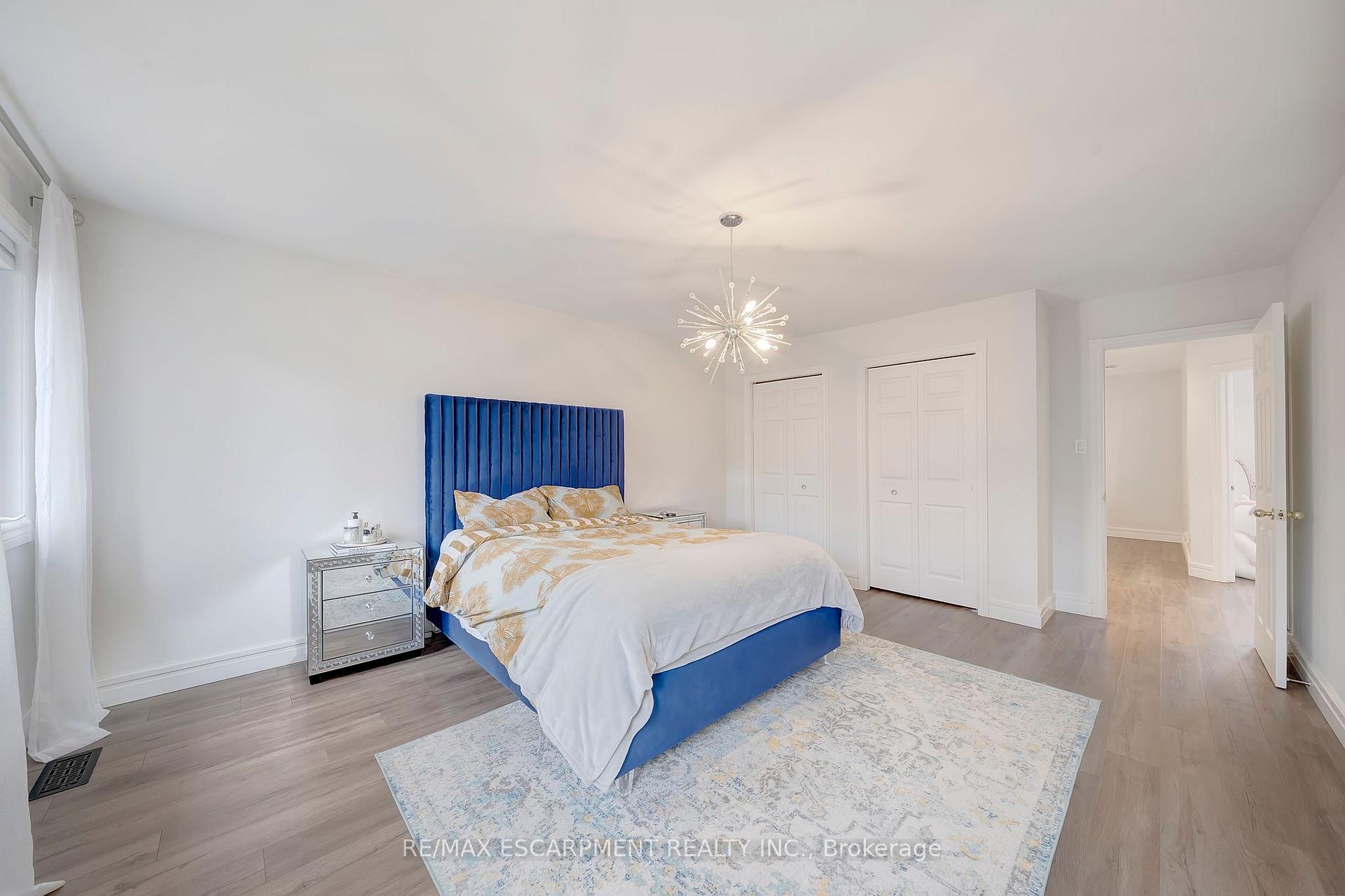Photo 26 of 37 Dalegrove Crescent, Hamilton, Stoney Creek — HOMEH