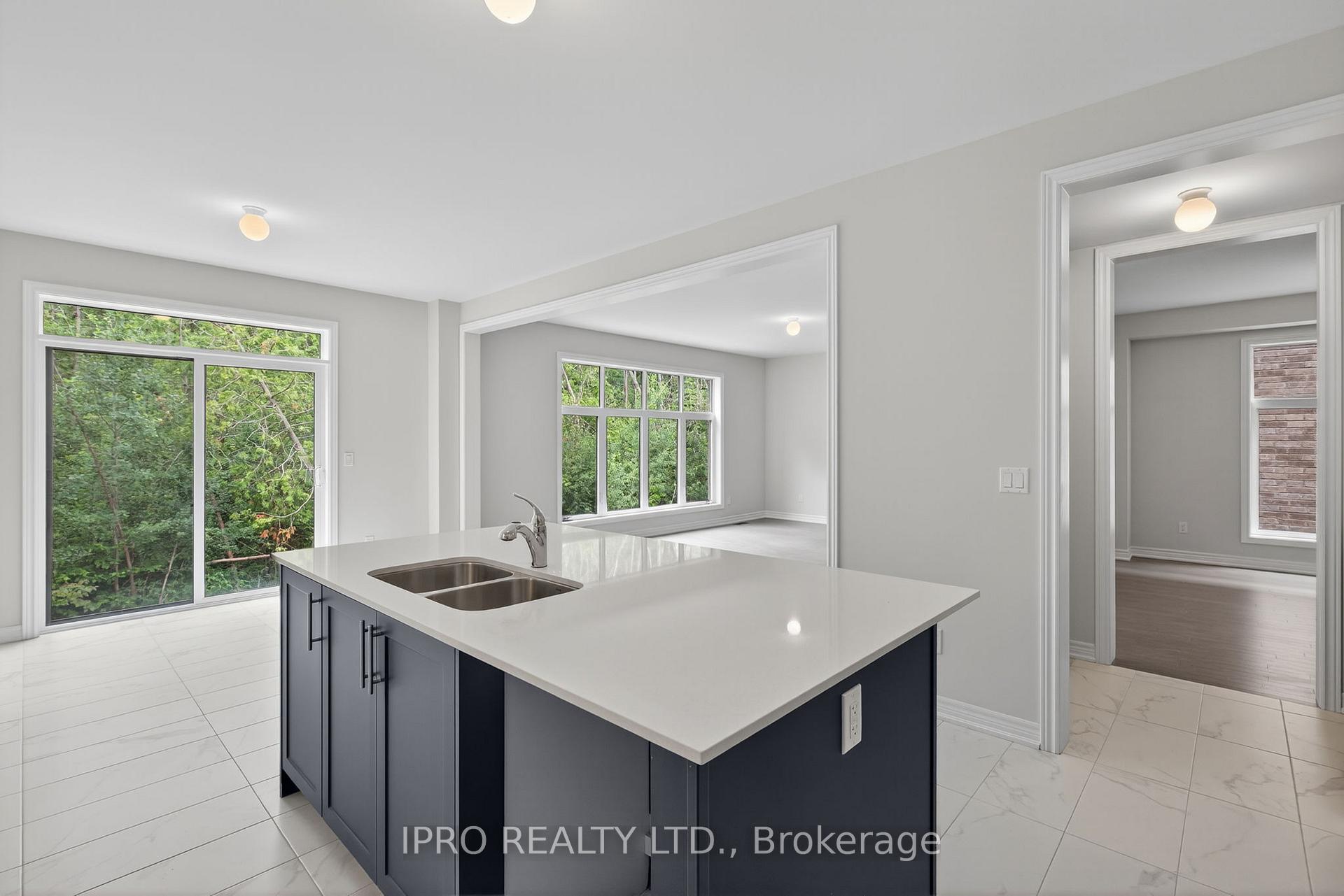 Photo 4 of 1474 Davis Loop Circle, Innisfil, Lefroy — HOMEH