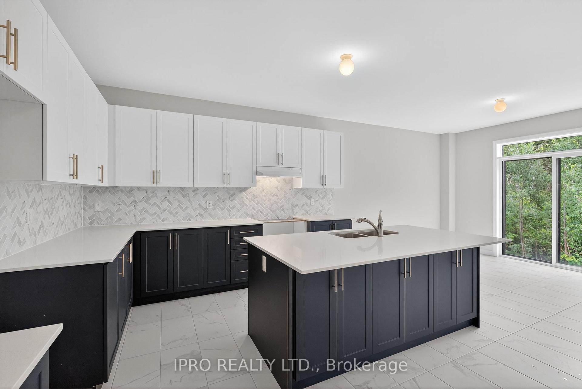 Photo 7 of 1474 Davis Loop Circle, Innisfil, Lefroy — HOMEH