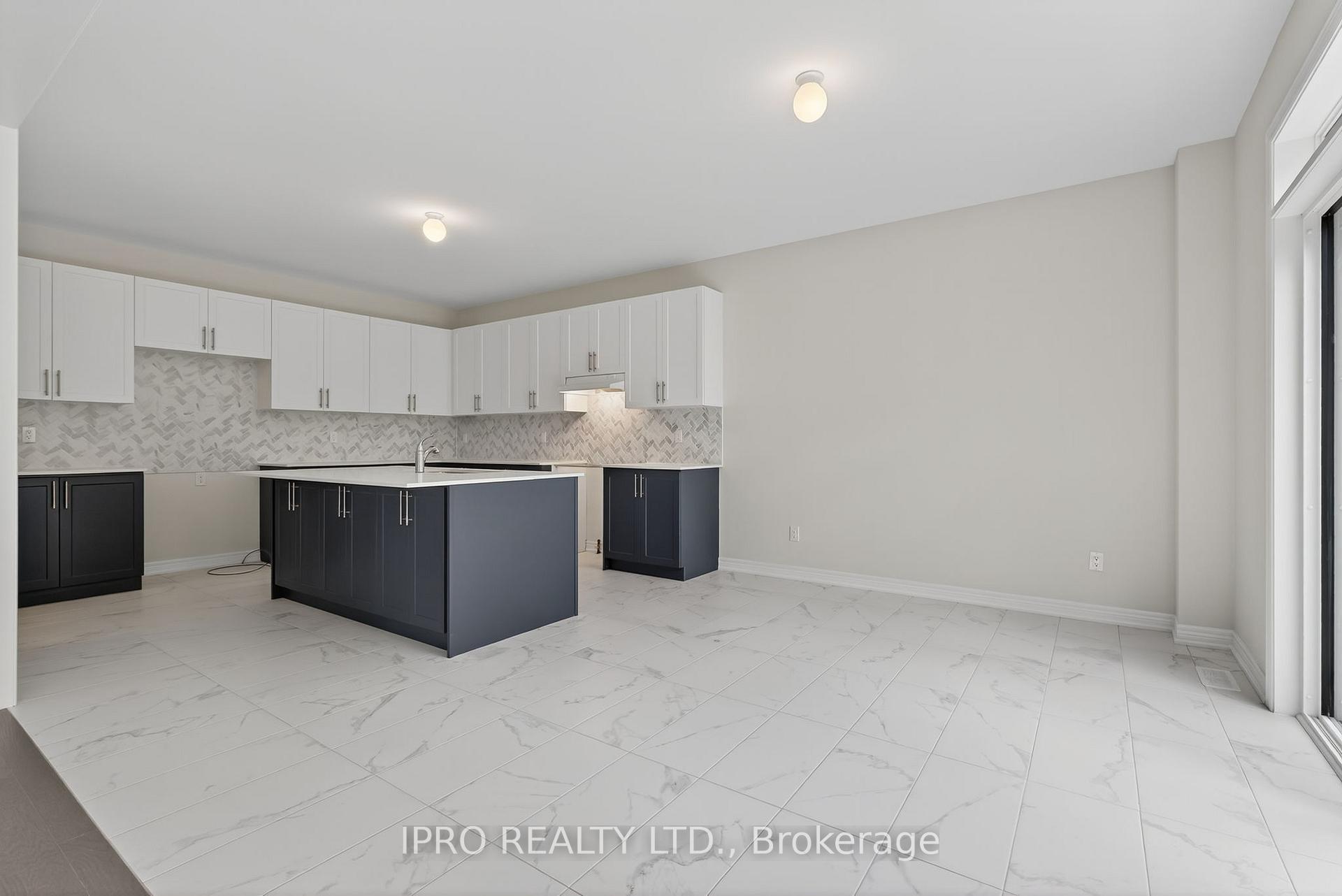 Photo 14 of 1474 Davis Loop Circle, Innisfil, Lefroy — HOMEH