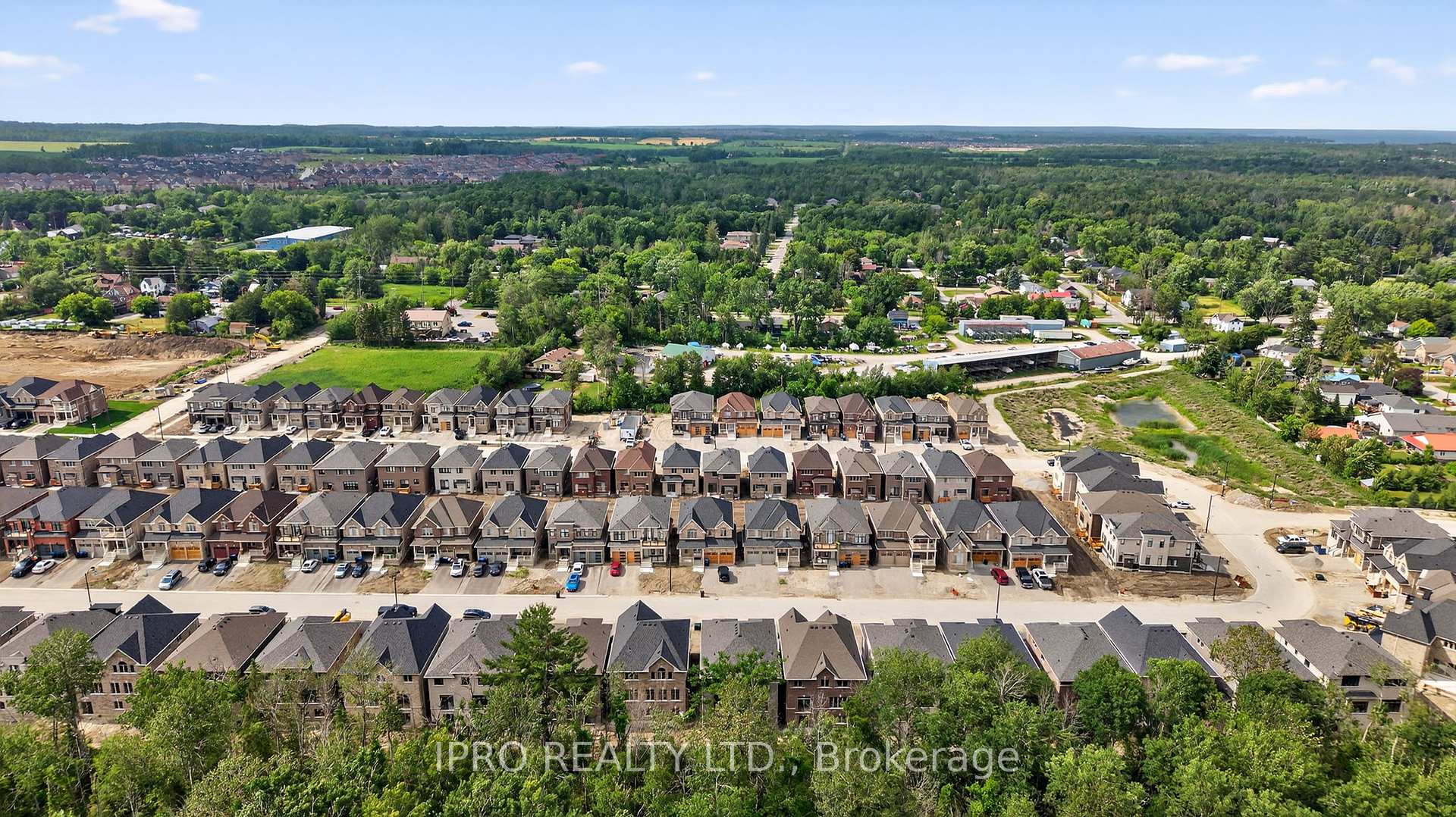 Photo 37 of 1474 Davis Loop Circle, Innisfil, Lefroy — HOMEH