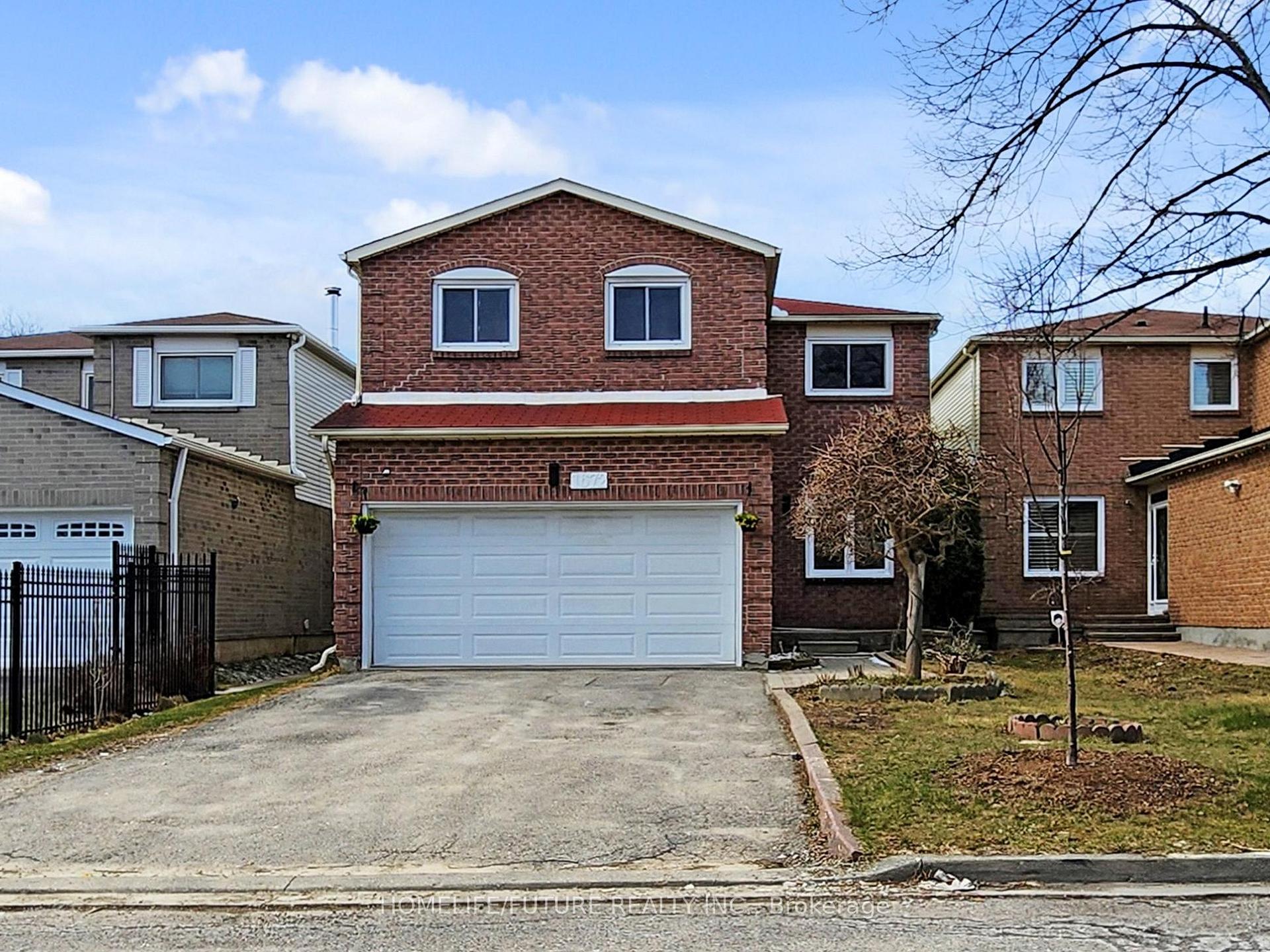 Front of 1672 Beaton Way
