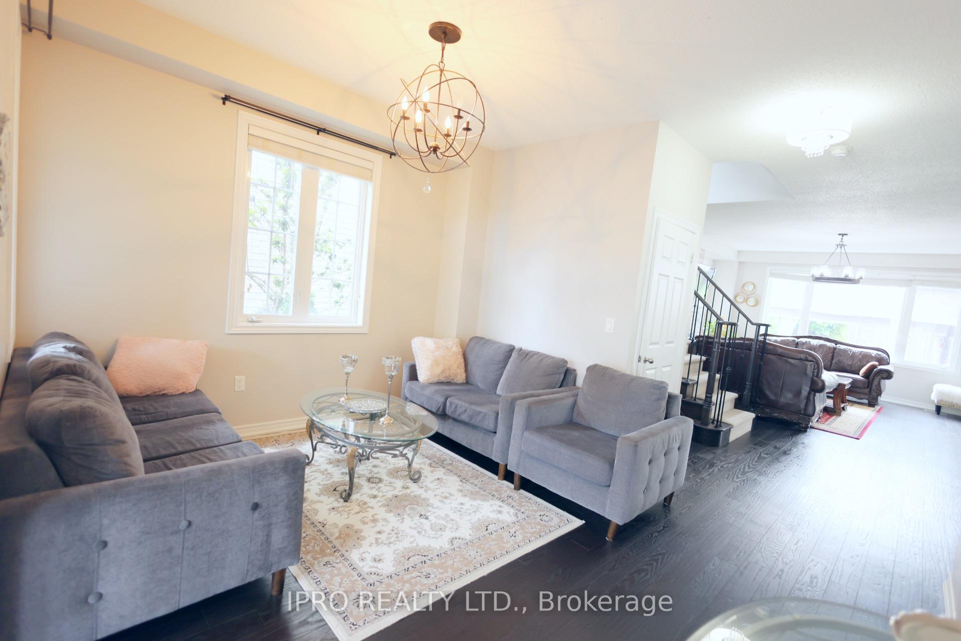 Photo 6 of 84 Courtney Street, Clarington, Bowmanville — HOMEH