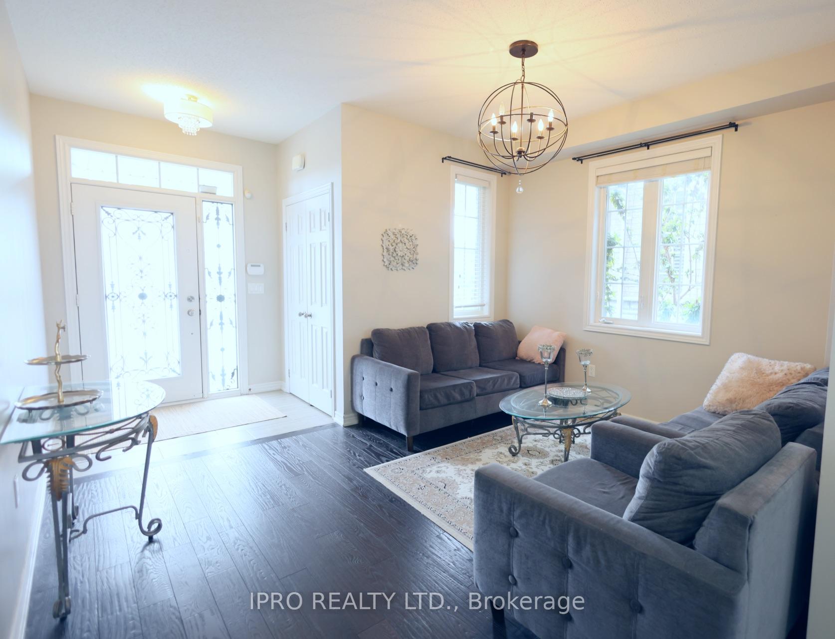Photo 15 of 84 Courtney Street, Clarington, Bowmanville — HOMEH