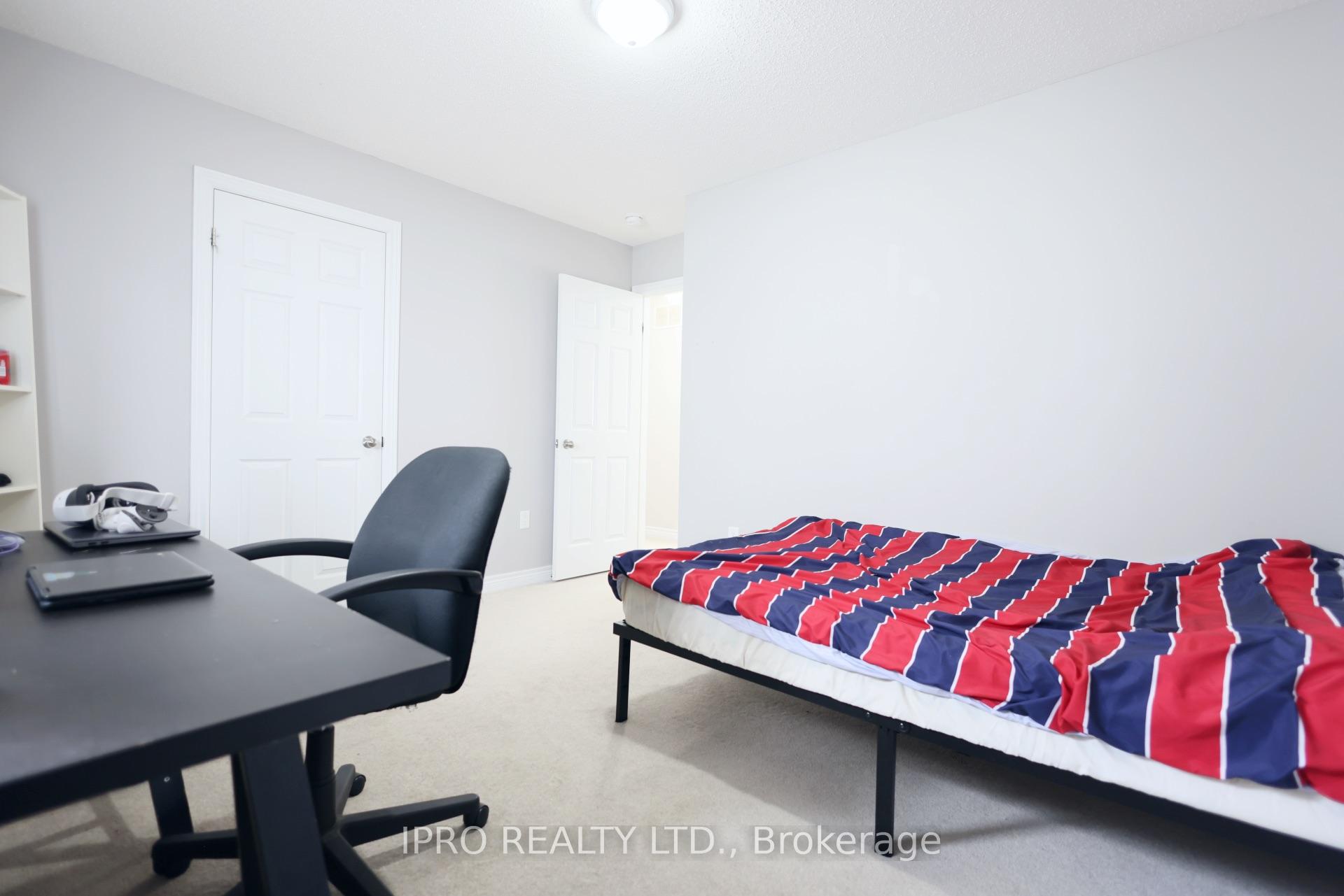 Photo 12 of 84 Courtney Street, Clarington, Bowmanville — HOMEH