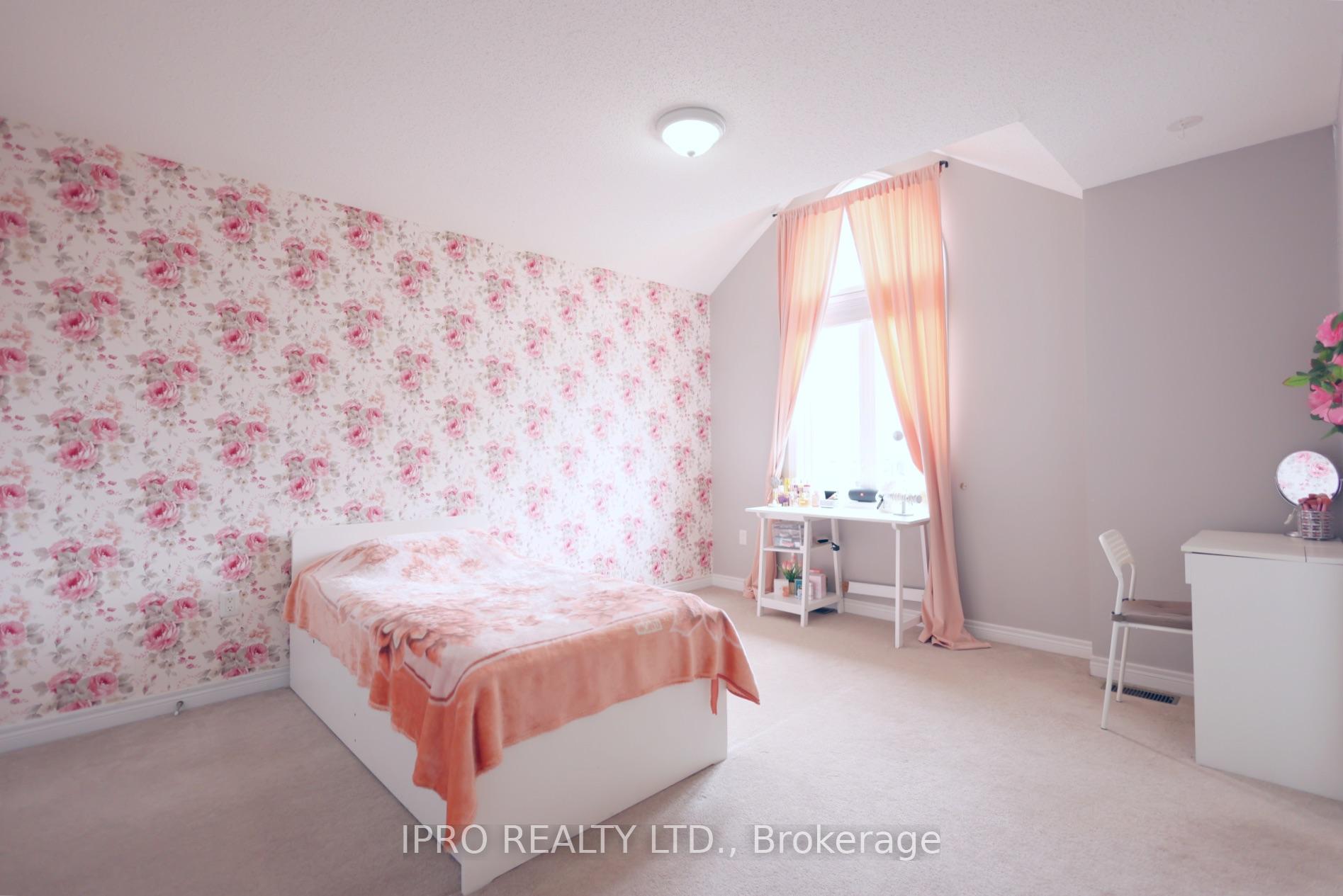 Photo 23 of 84 Courtney Street, Clarington, Bowmanville — HOMEH