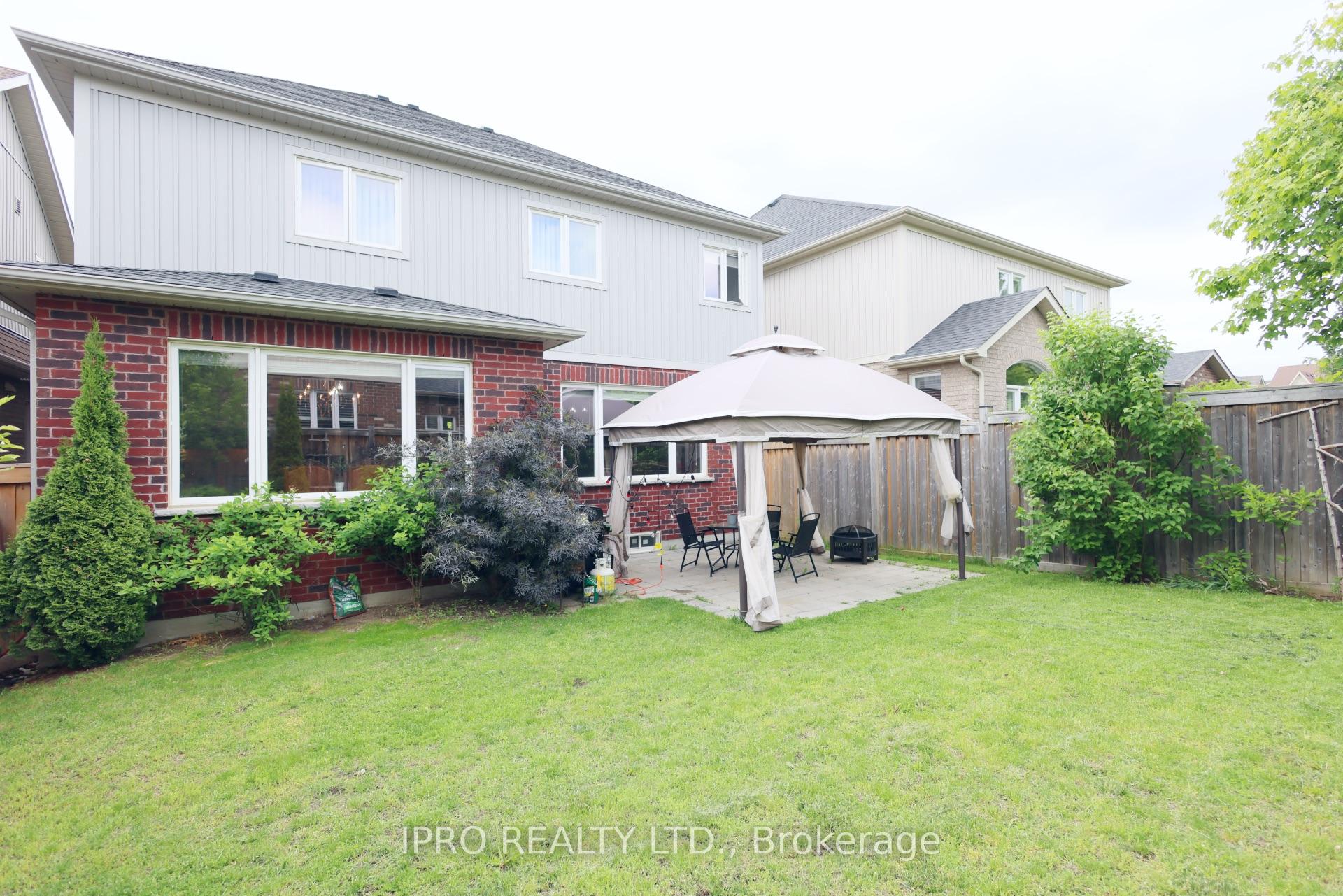 Photo 39 of 84 Courtney Street, Clarington, Bowmanville — HOMEH