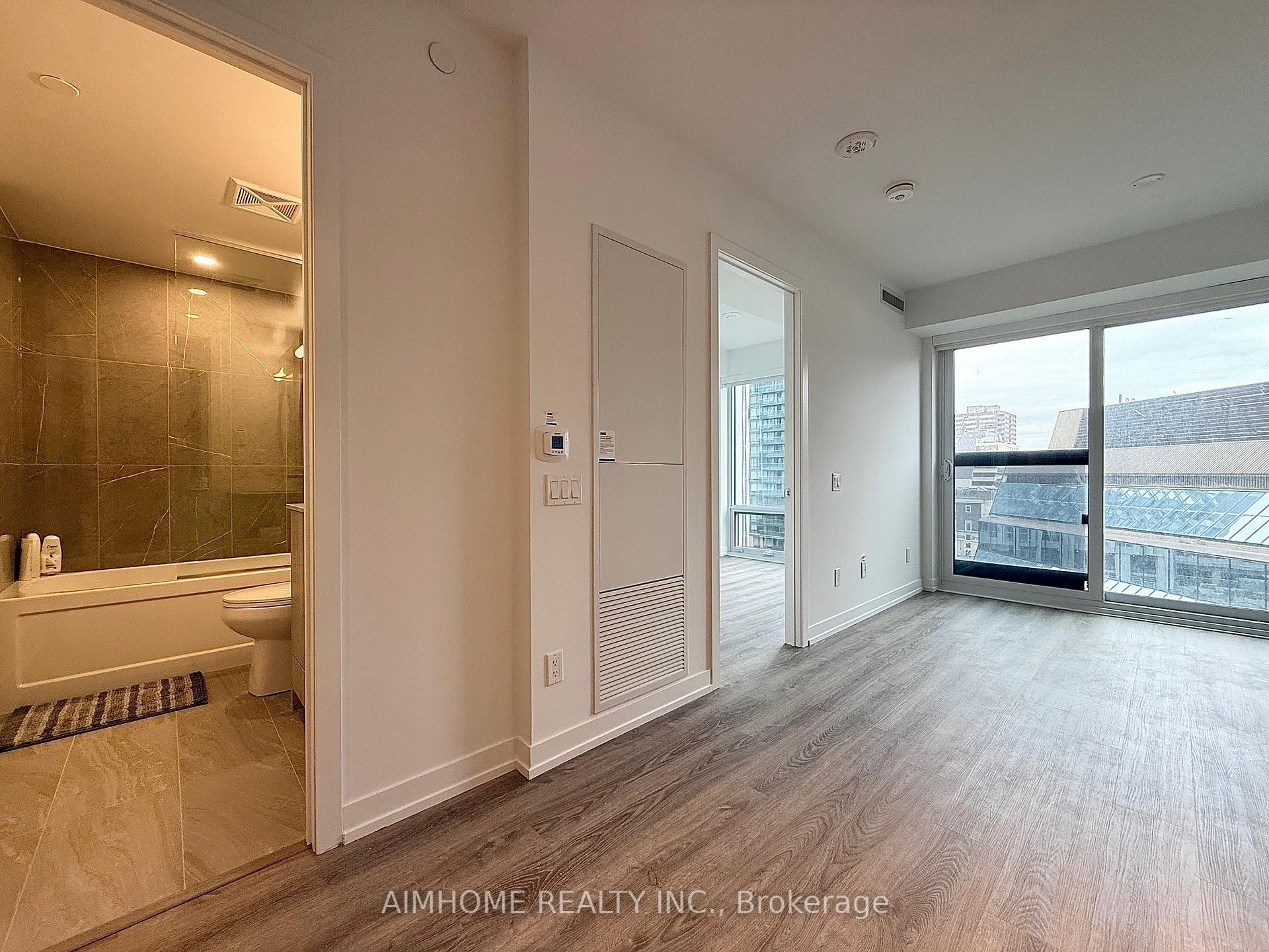 Photo 4 of Unit 1005, 771 Yonge Street, Toronto, The Annex — HOMEH