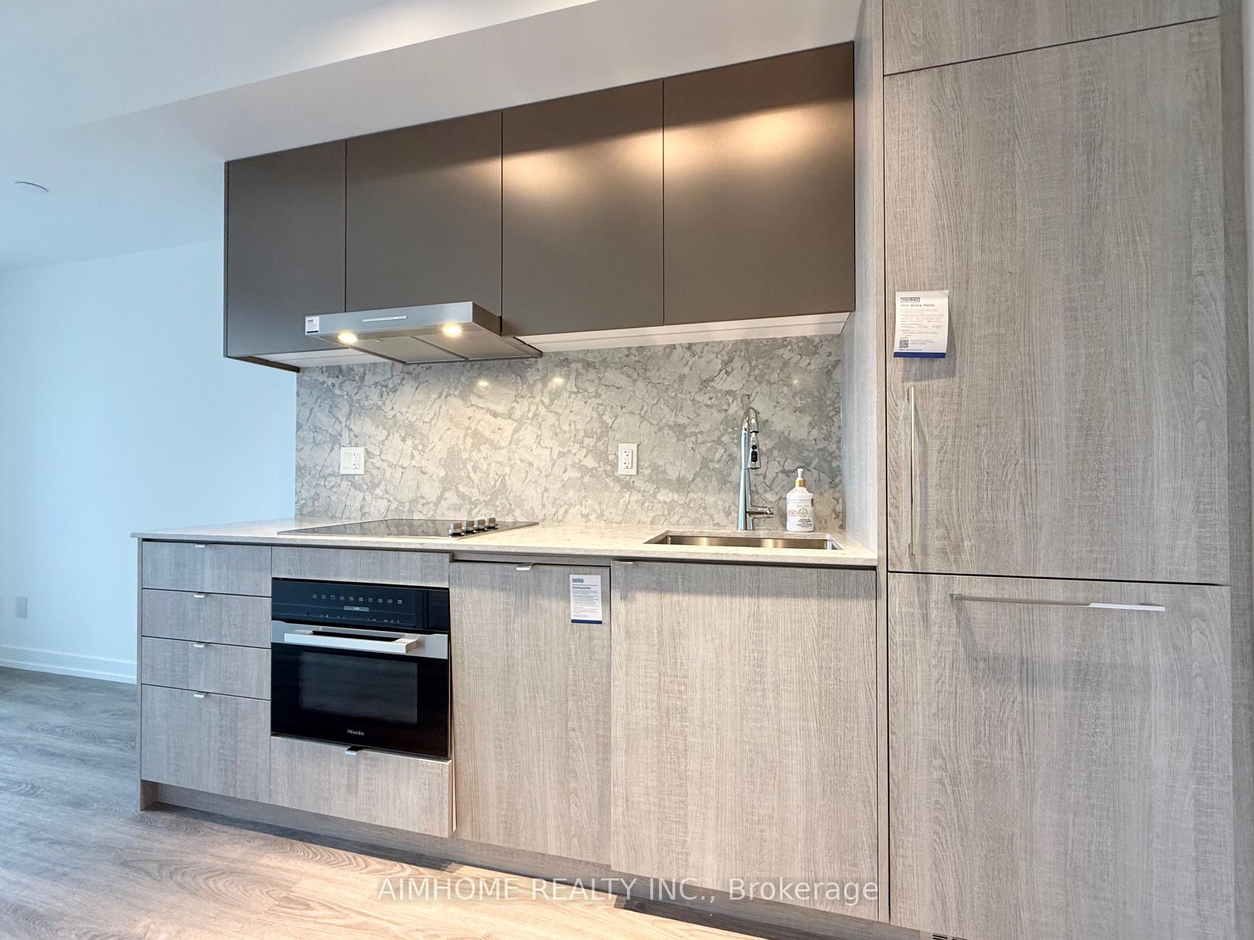 Photo 6 of Unit 1005, 771 Yonge Street, Toronto, The Annex — HOMEH