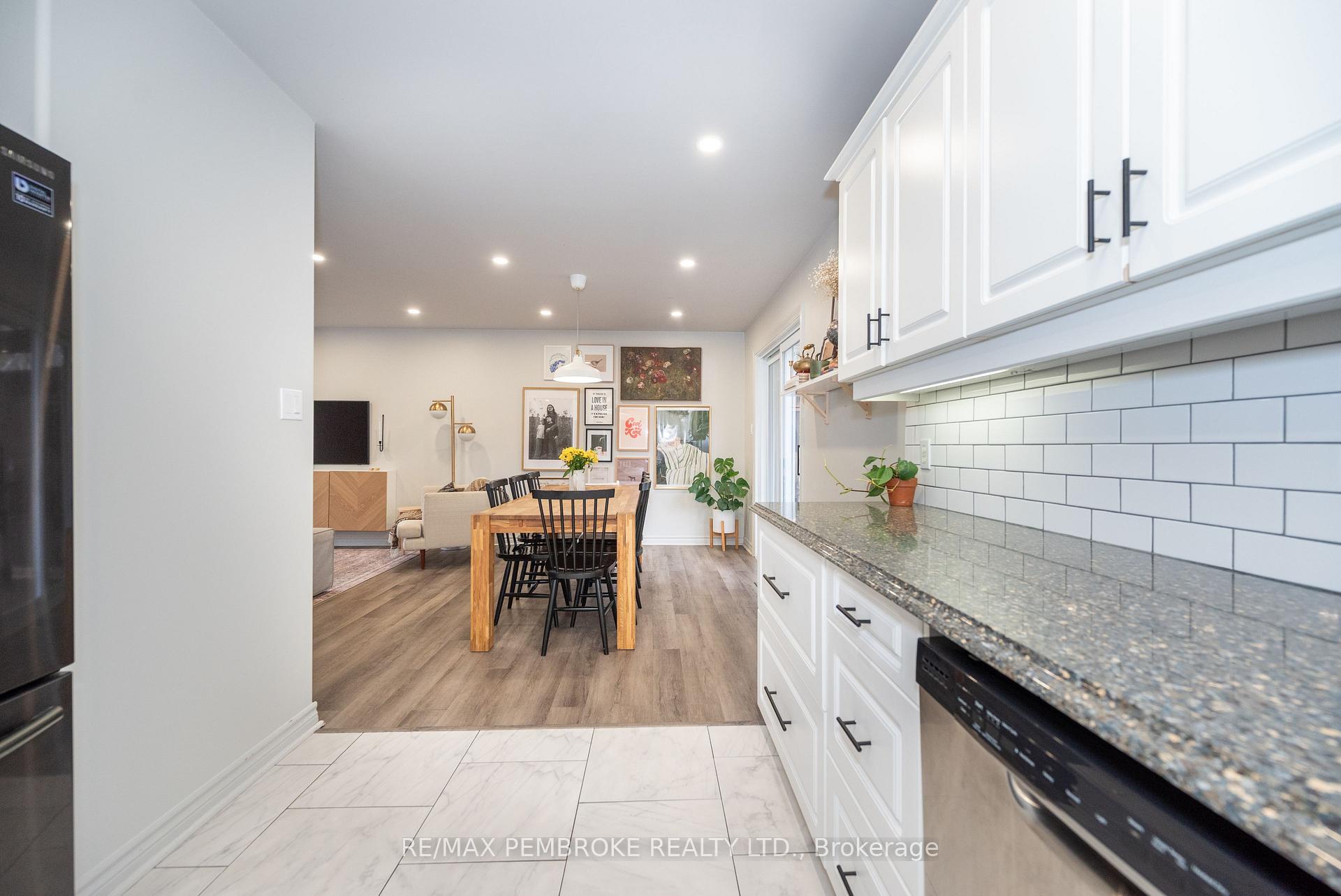 Photo 14 of 1310 Victoria Street, Petawawa — HOMEH