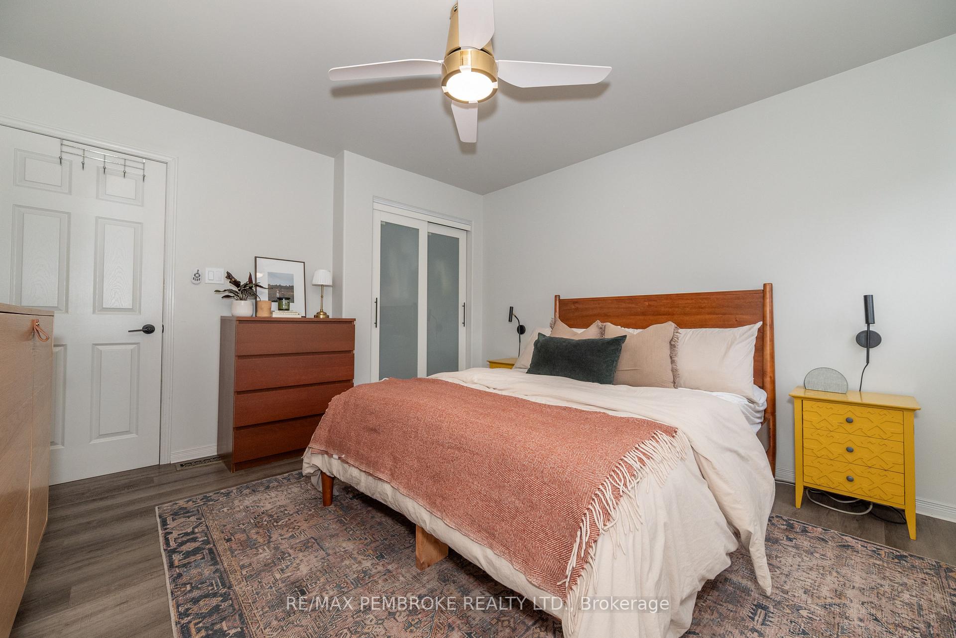 Photo 10 of 1310 Victoria Street, Petawawa — HOMEH