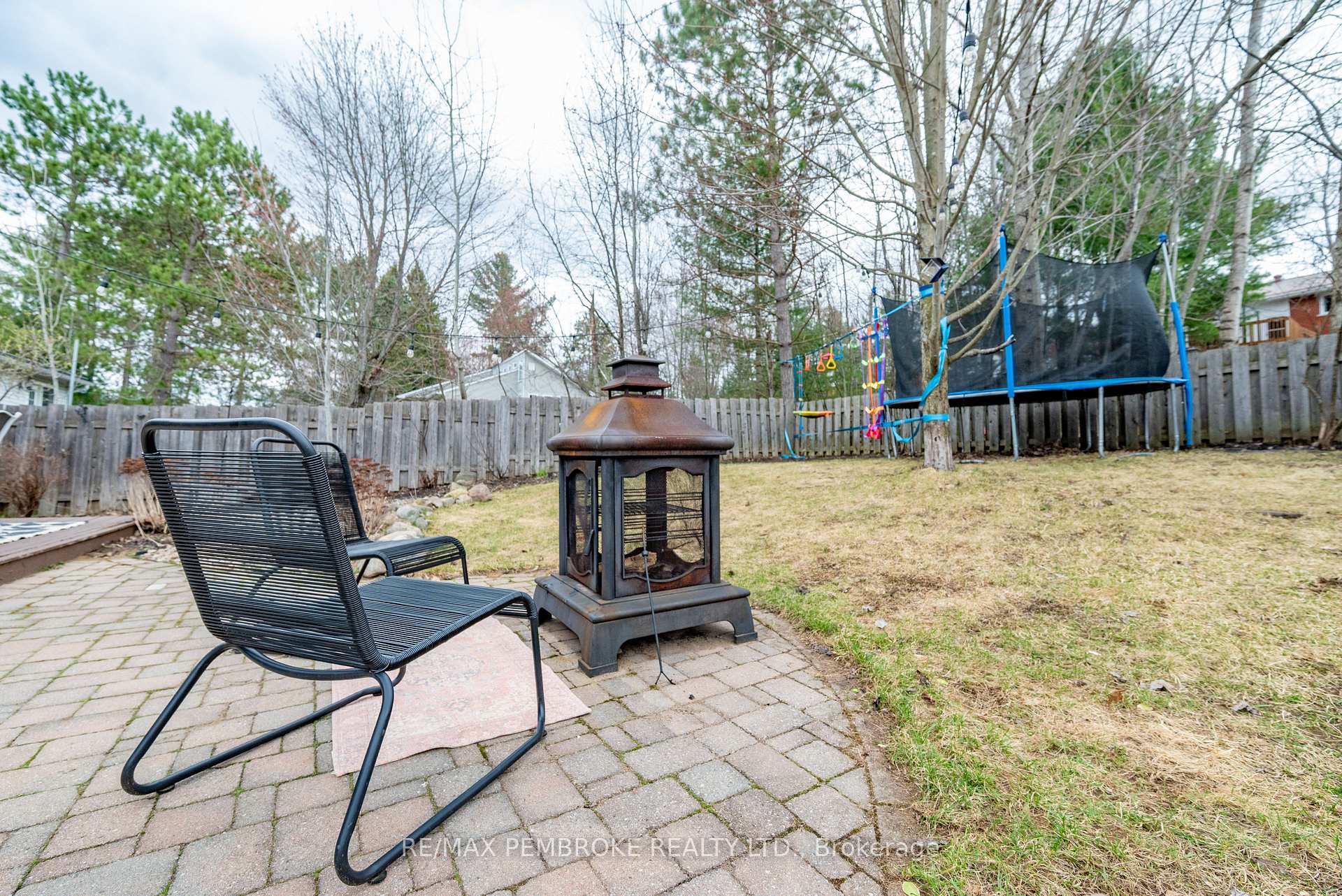 Photo 44 of 1310 Victoria Street, Petawawa — HOMEH