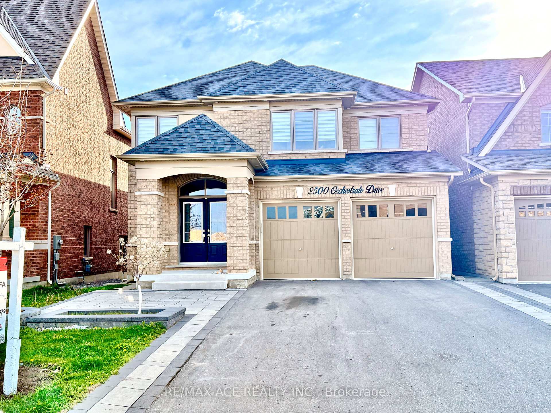 Photo 1 of Unit Main, 2500 Orchestrate Drive, Oshawa, Windfields — HOMEH
