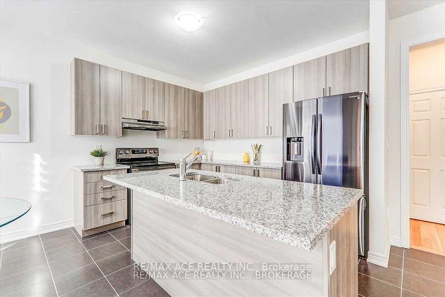 Photo 8 of Unit Main, 2500 Orchestrate Drive, Oshawa, Windfields — HOMEH