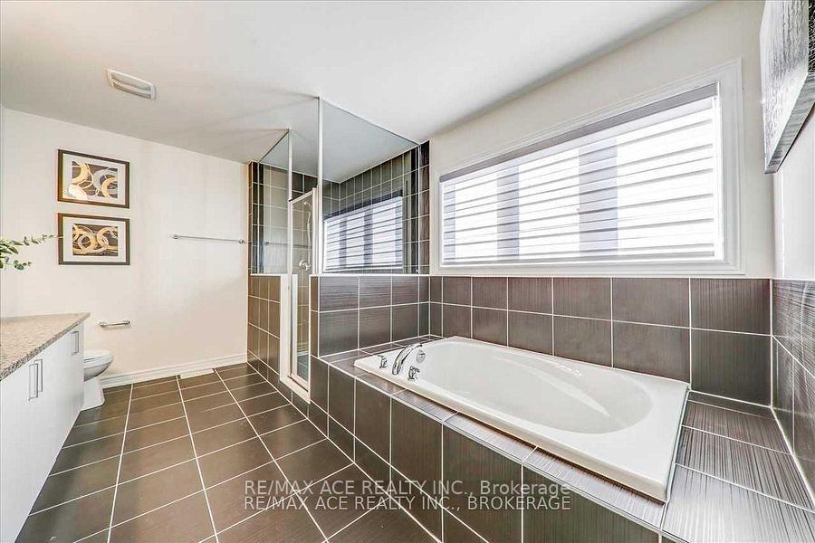 Photo 18 of Unit Main, 2500 Orchestrate Drive, Oshawa, Windfields — HOMEH