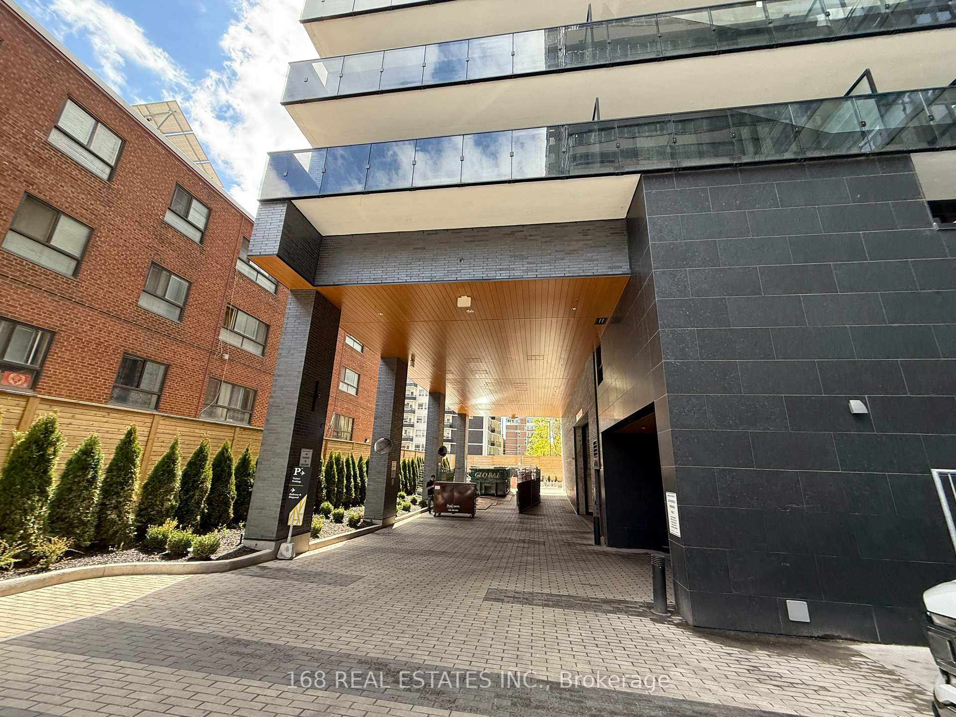 Photo 9 of Unit 608, 127 Broadway Avenue, Toronto, Mount Pleasant West — HOMEH