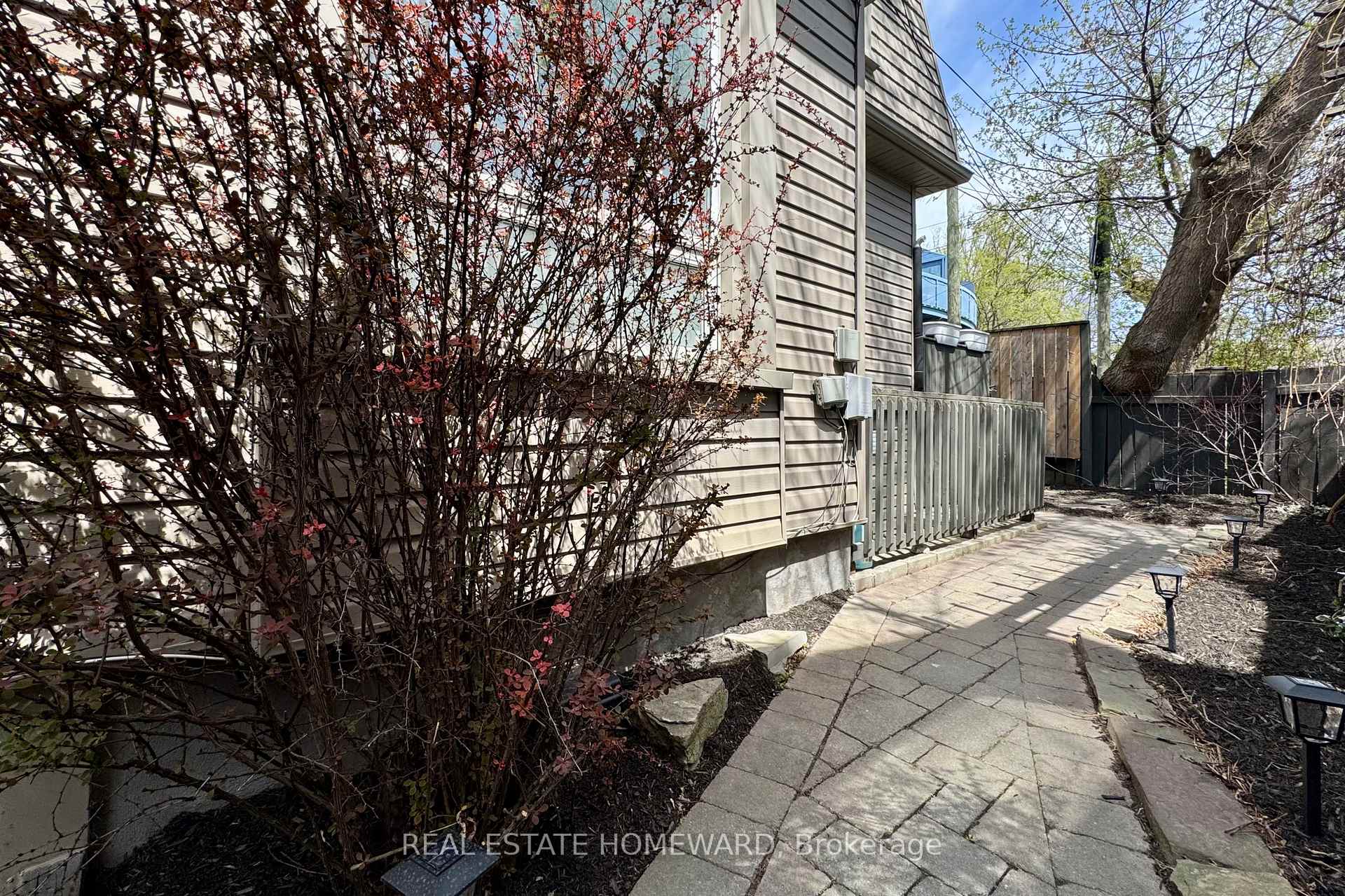 Photo 9 of Unit Bsmt, 71 Knox Avenue, Toronto, Greenwood-Coxwell — HOMEH