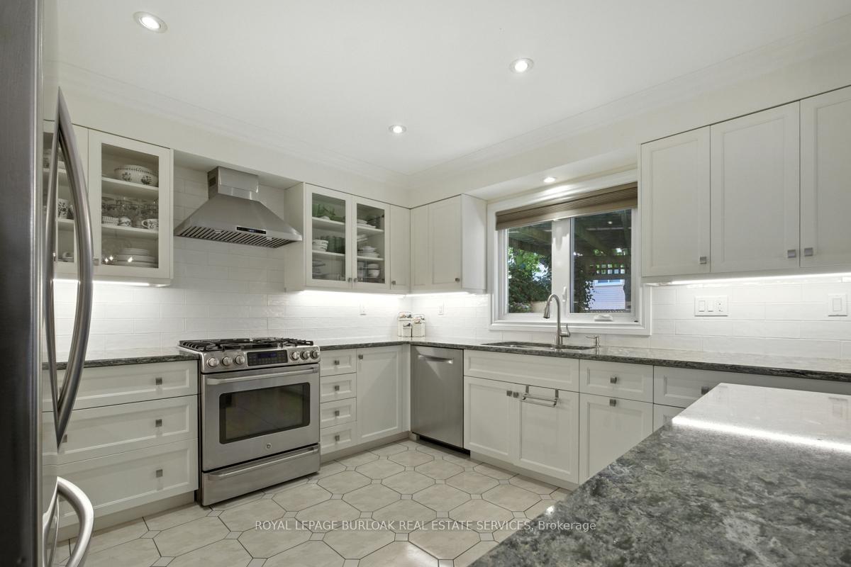 Photo 9 of 391 Kerman Avenue, Grimsby, Grimsby Beach — HOMEH