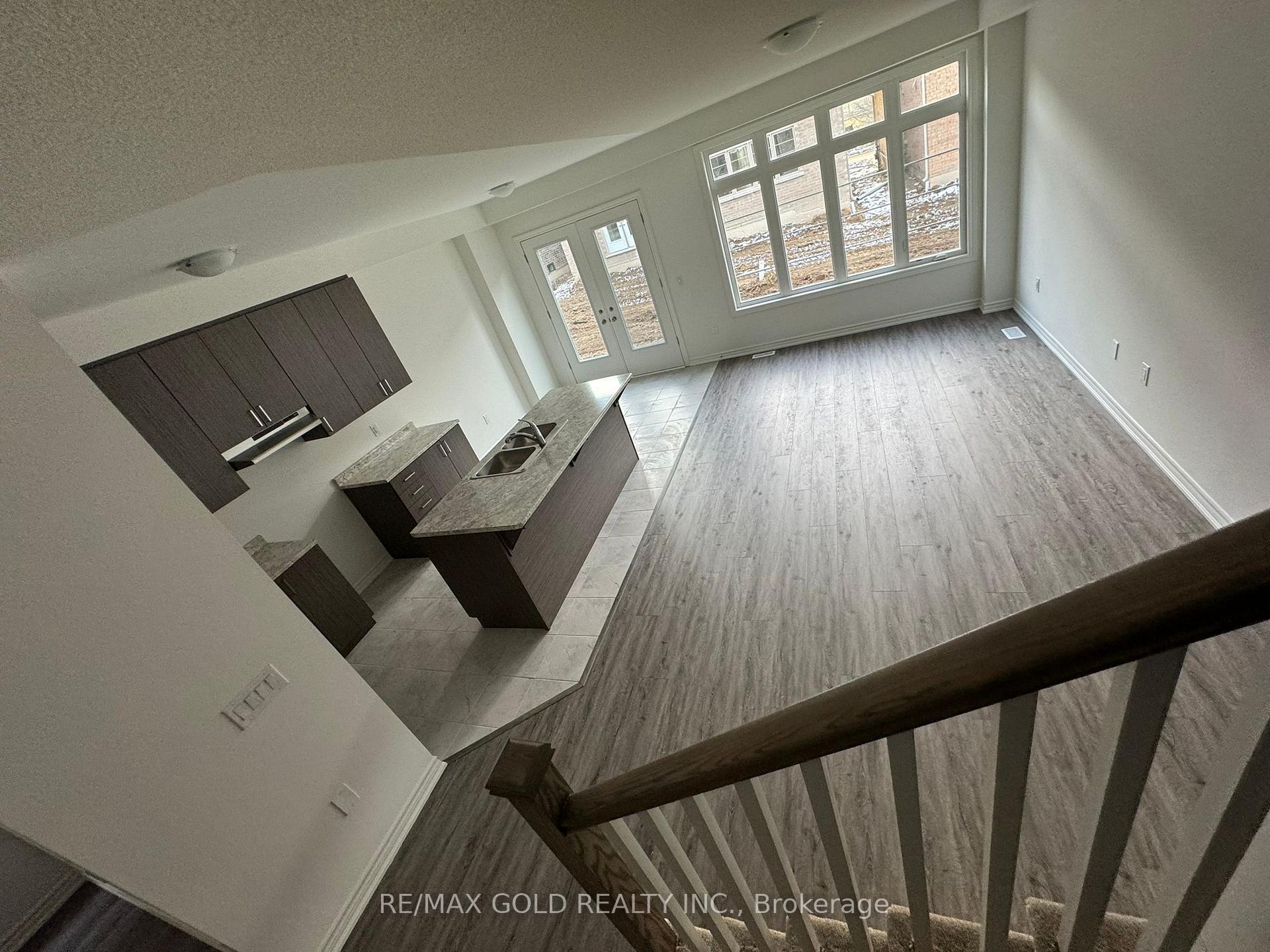 Photo 6 of 18 Sassafras Road, Springwater, Minesing — HOMEH