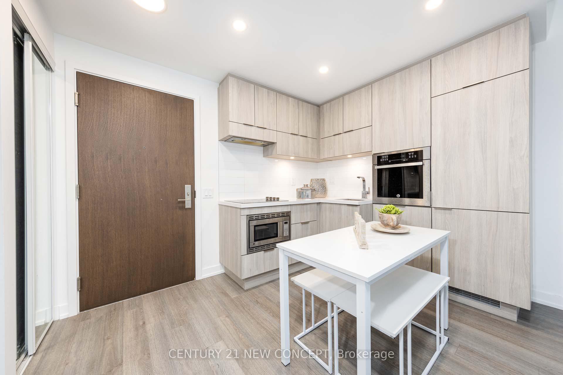 Photo 1 of Unit 2007, 39 Roehampton Avenue, Toronto, Mount Pleasant West — HOMEH