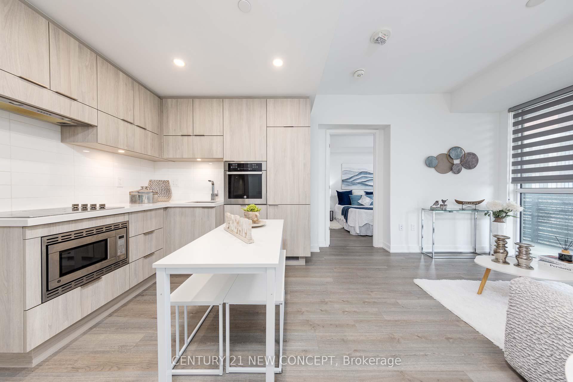 Photo 2 of Unit 2007, 39 Roehampton Avenue, Toronto, Mount Pleasant West — HOMEH