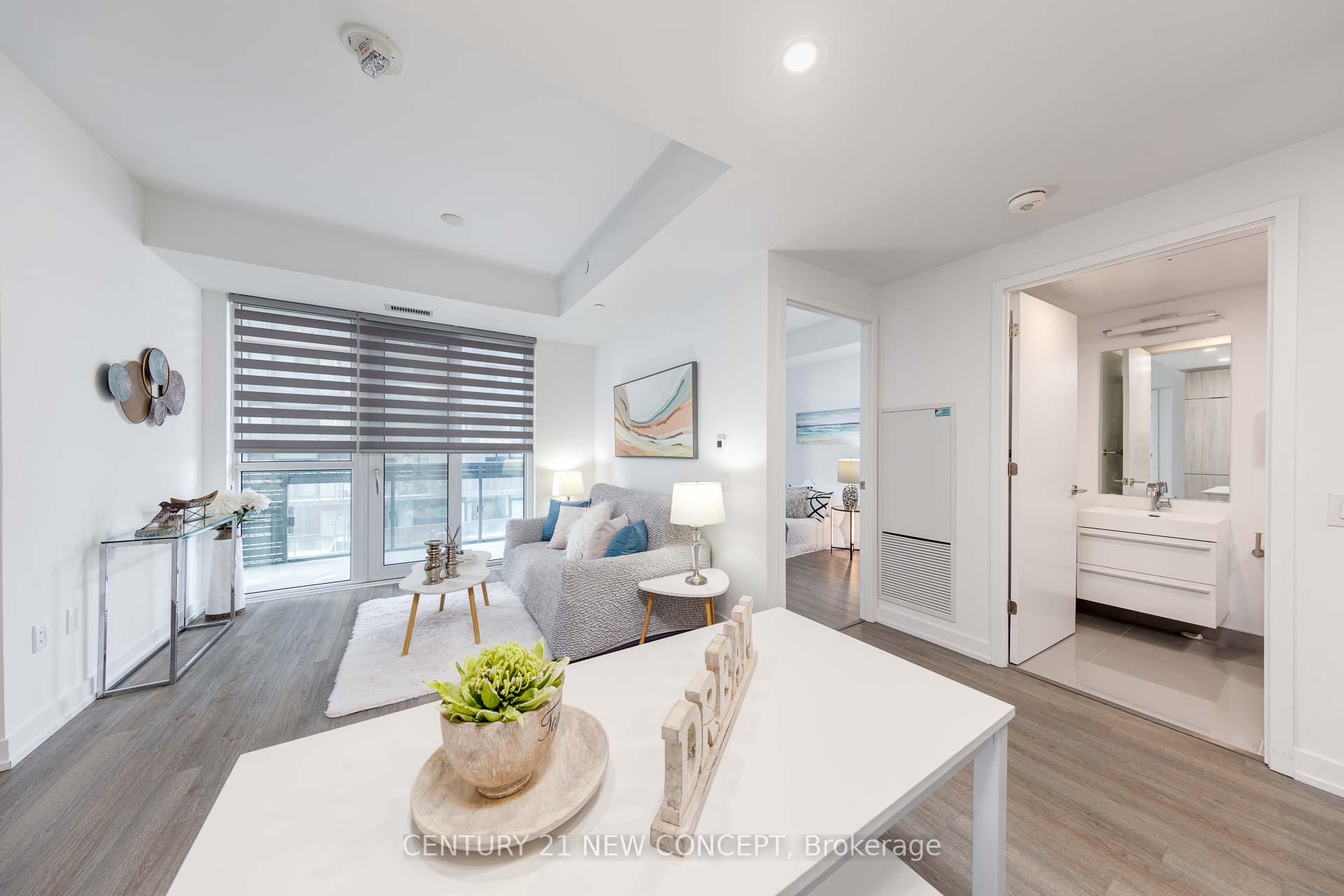 Photo 3 of Unit 2007, 39 Roehampton Avenue, Toronto, Mount Pleasant West — HOMEH