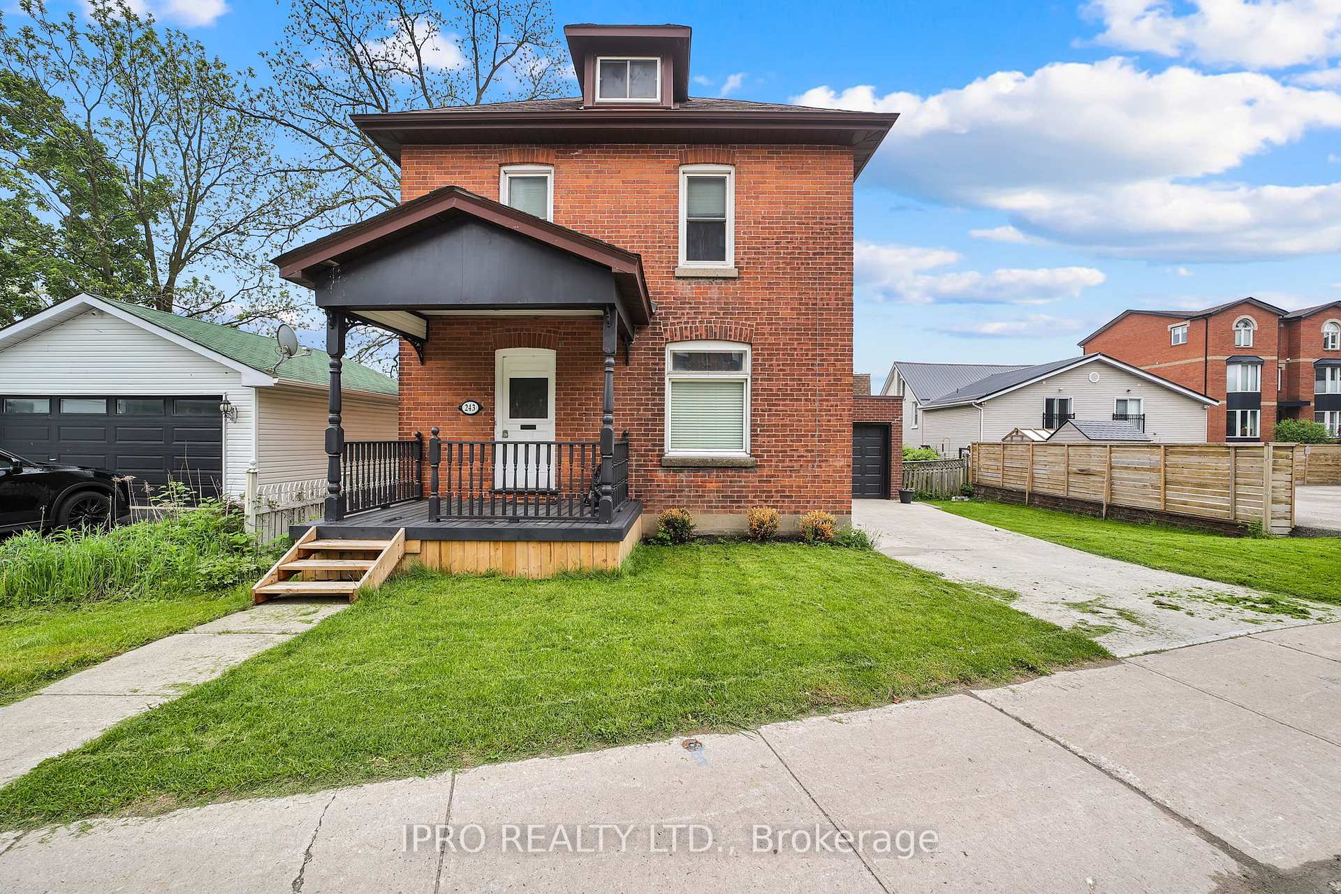Photo 1 of 243 Dunlop Street E, Barrie, North Shore — HOMEH