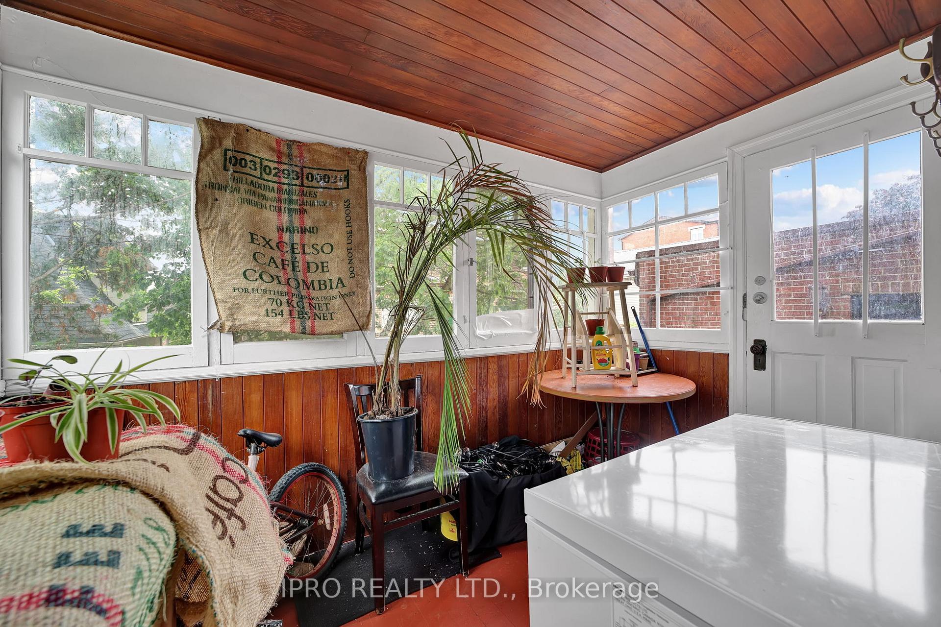 Photo 7 of 243 Dunlop Street E, Barrie, North Shore — HOMEH