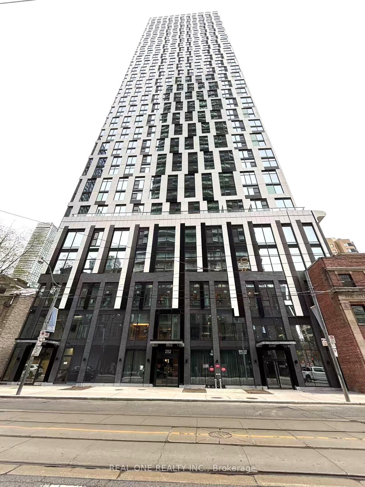 Front of Unit 3210, 252 Church Street