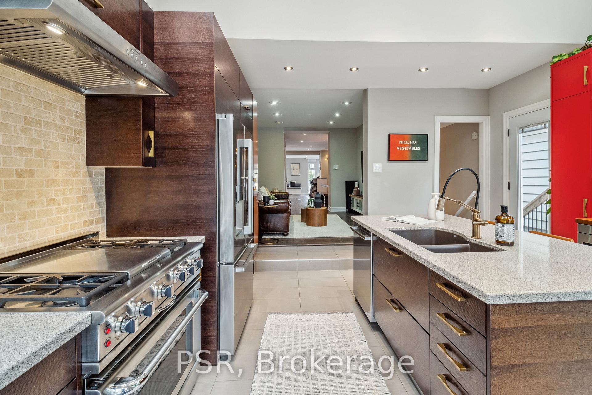 Photo 5 of 343 Balliol Street, Toronto, Mount Pleasant East — HOMEH