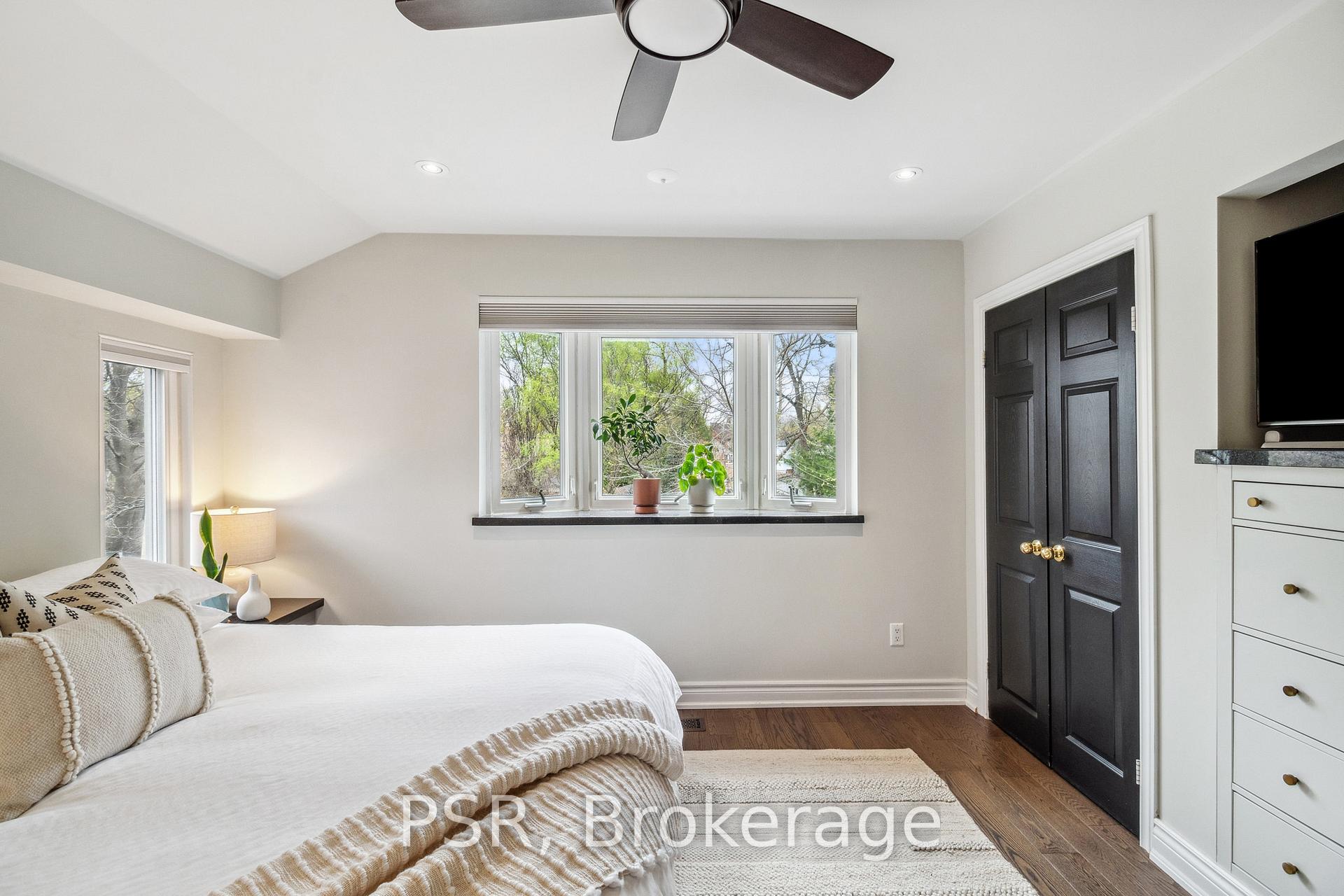Photo 9 of 343 Balliol Street, Toronto, Mount Pleasant East — HOMEH