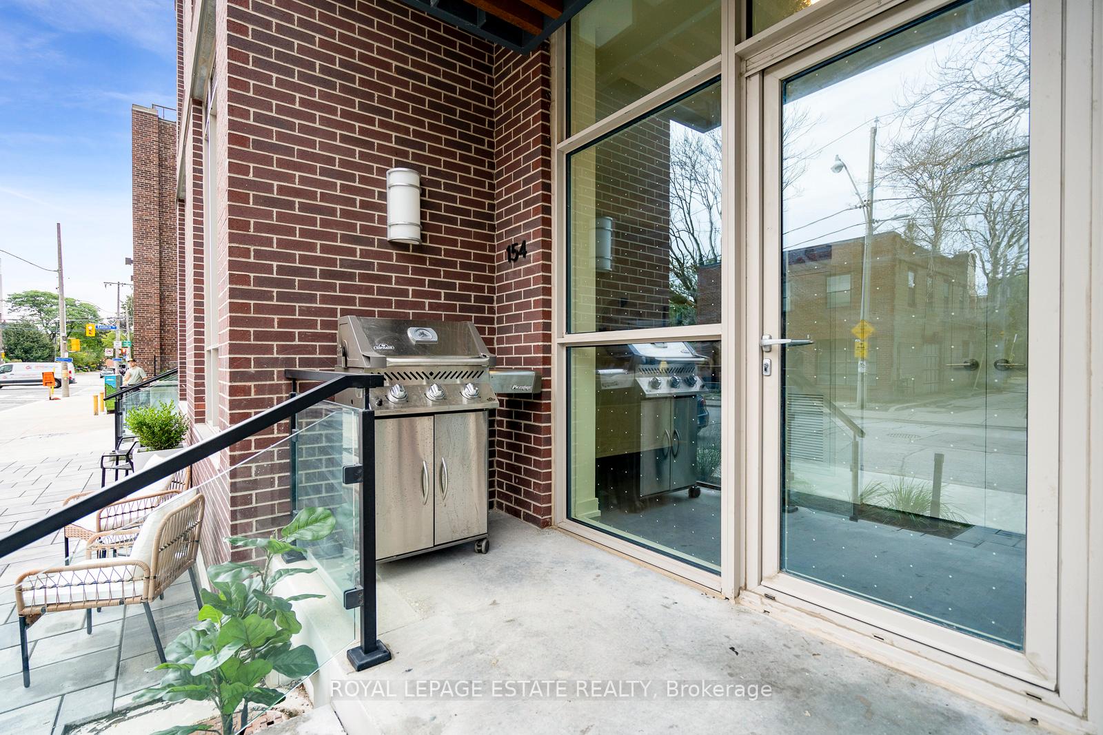 Photo 4 of 154 Logan Avenue, Toronto, South Riverdale — HOMEH