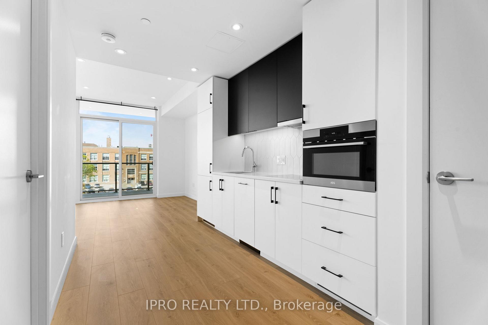 Photo 3 of Unit 509, 741 King Street W, Kitchener — HOMEH