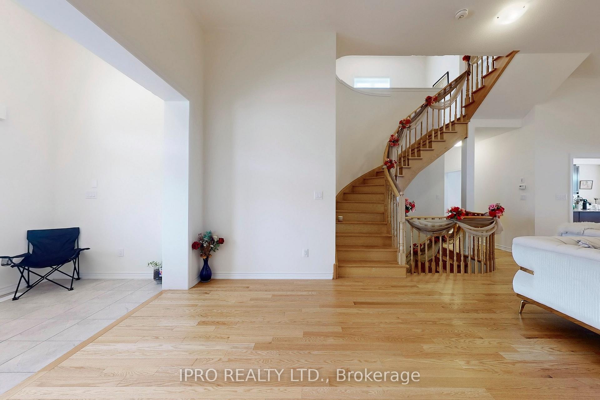 Photo 21 of 905 Rexton Drive, Oshawa, Kedron — HOMEH