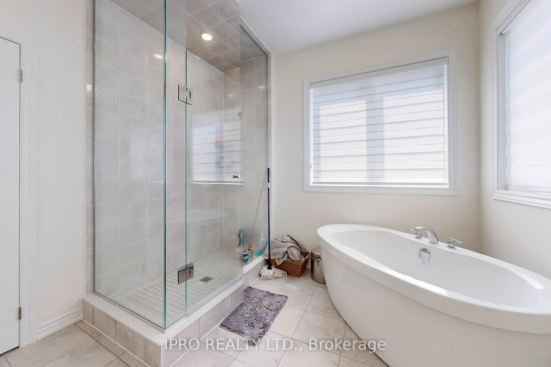 Photo 18 of 905 Rexton Drive, Oshawa, Kedron — HOMEH