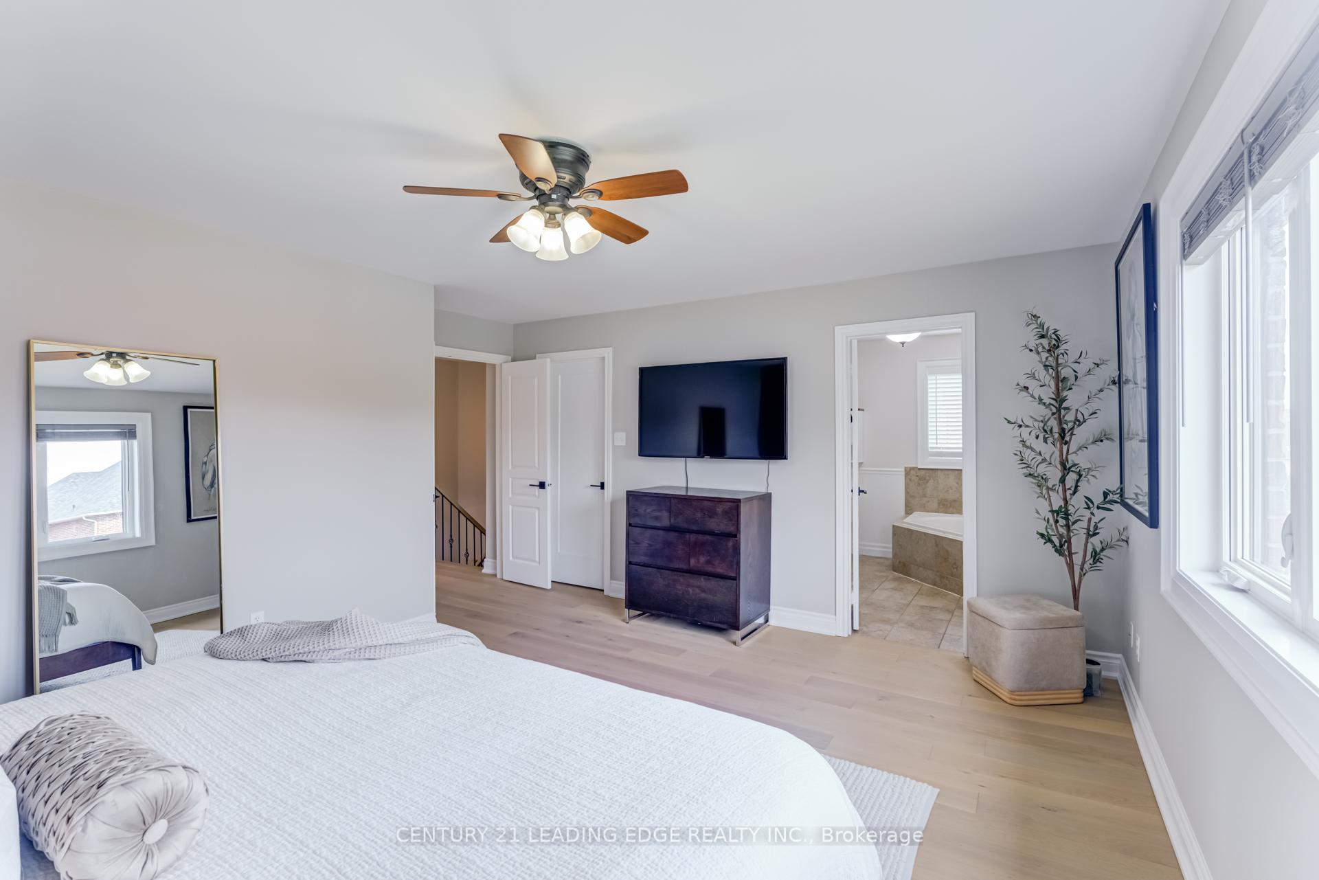 Photo 16 of 11 Foxbury Road, Uxbridge — HOMEH