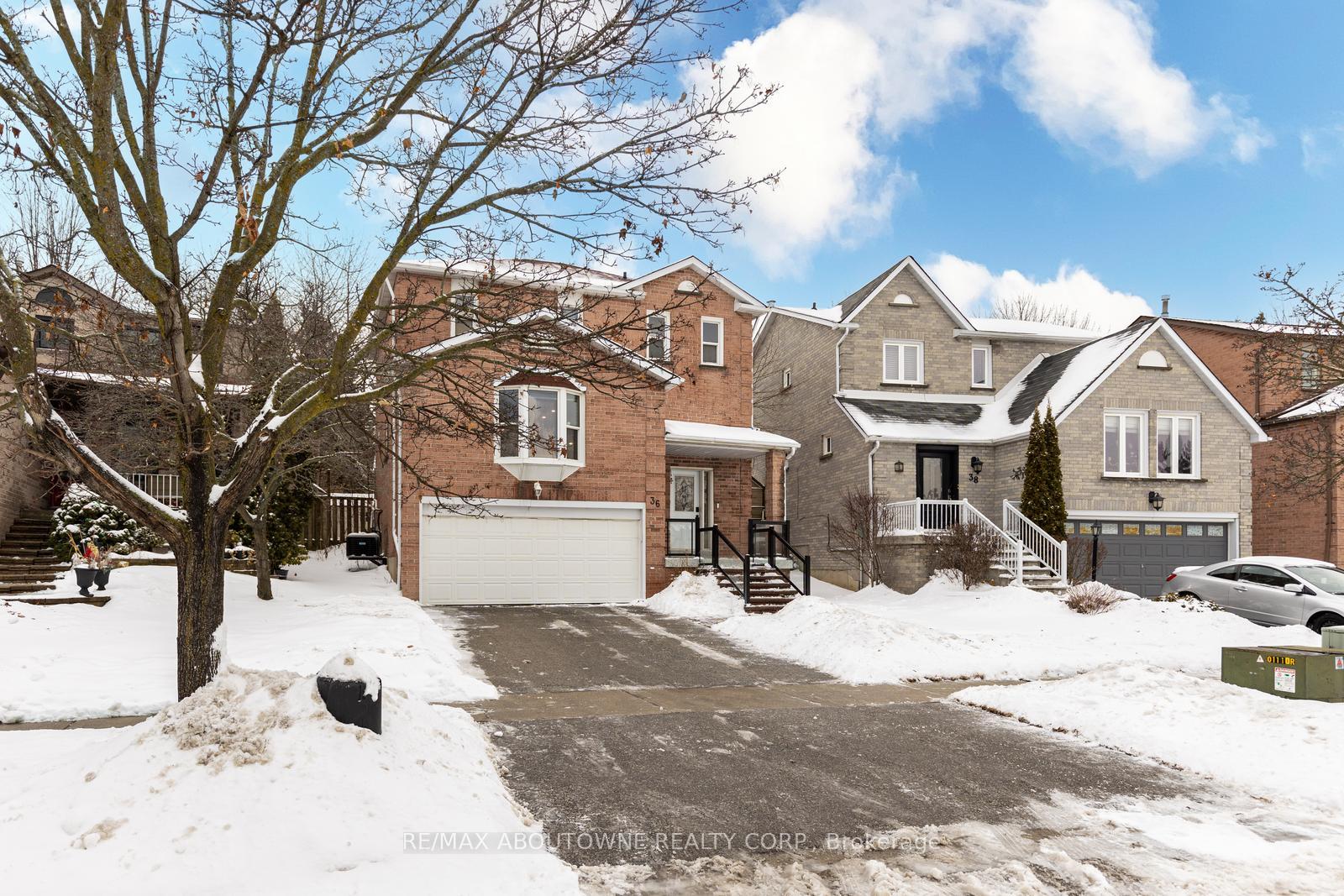 Photo 3 of 36 Gardiner Drive, Ajax, Central — HOMEH