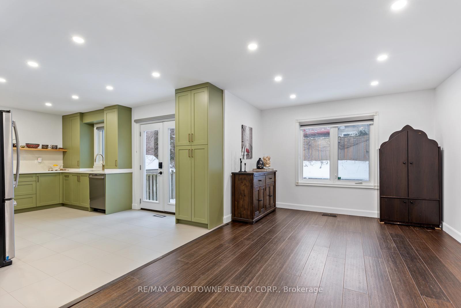 Photo 7 of 36 Gardiner Drive, Ajax, Central — HOMEH