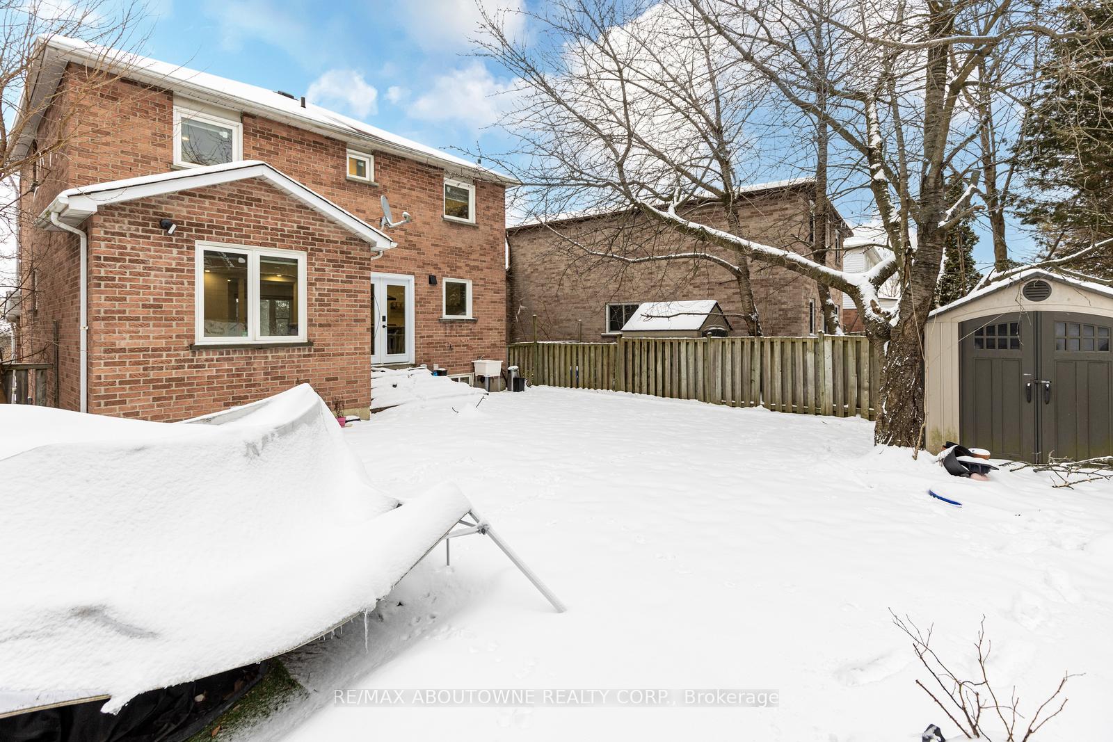 Photo 29 of 36 Gardiner Drive, Ajax, Central — HOMEH