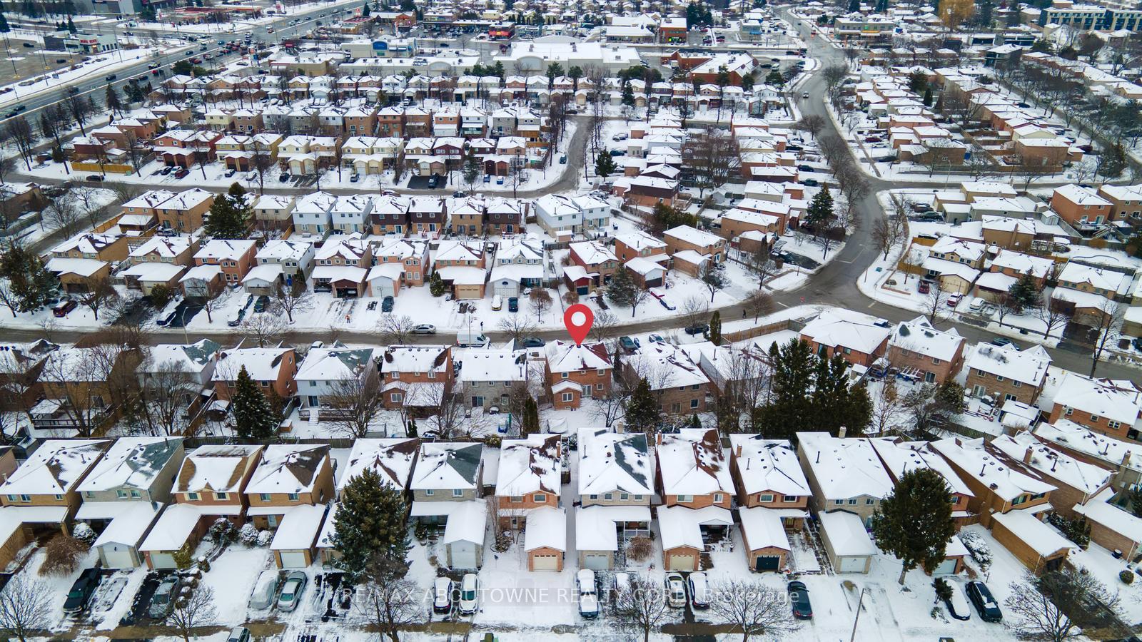 Photo 34 of 36 Gardiner Drive, Ajax, Central — HOMEH