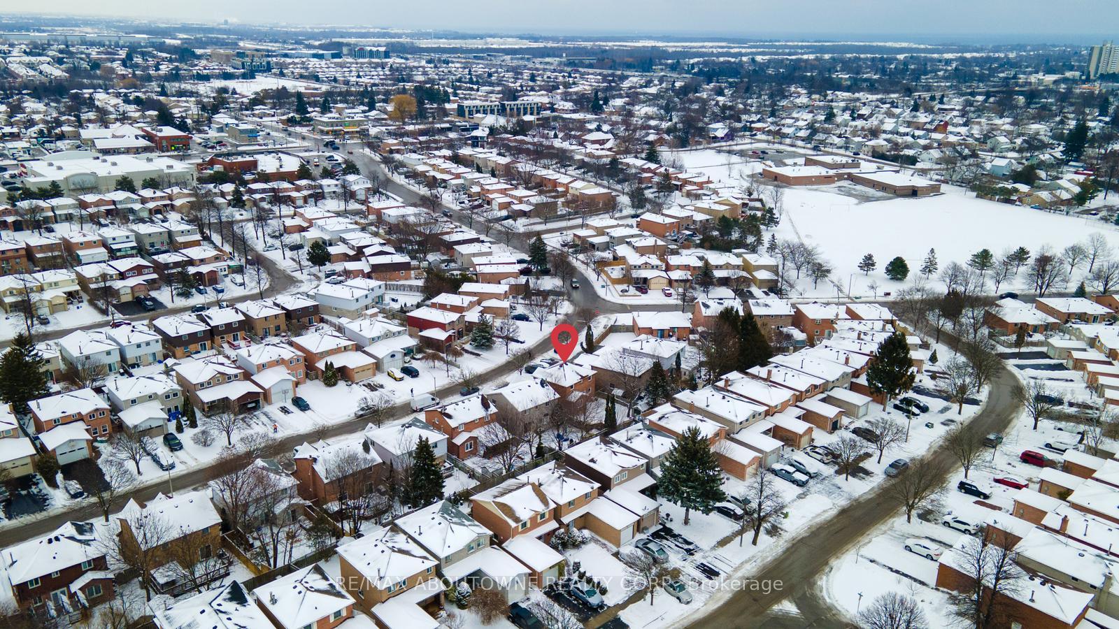 Photo 40 of 36 Gardiner Drive, Ajax, Central — HOMEH