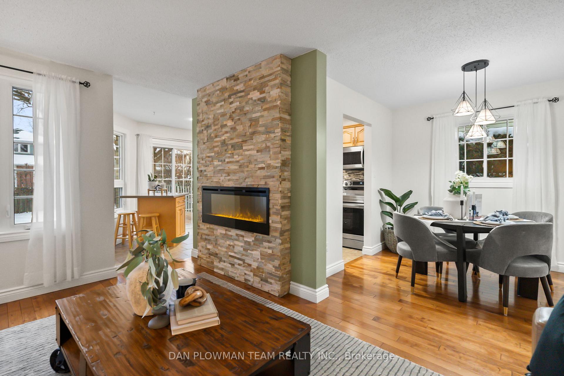 Photo 11 of 174 Adele Crescent, Oshawa, McLaughlin — HOMEH