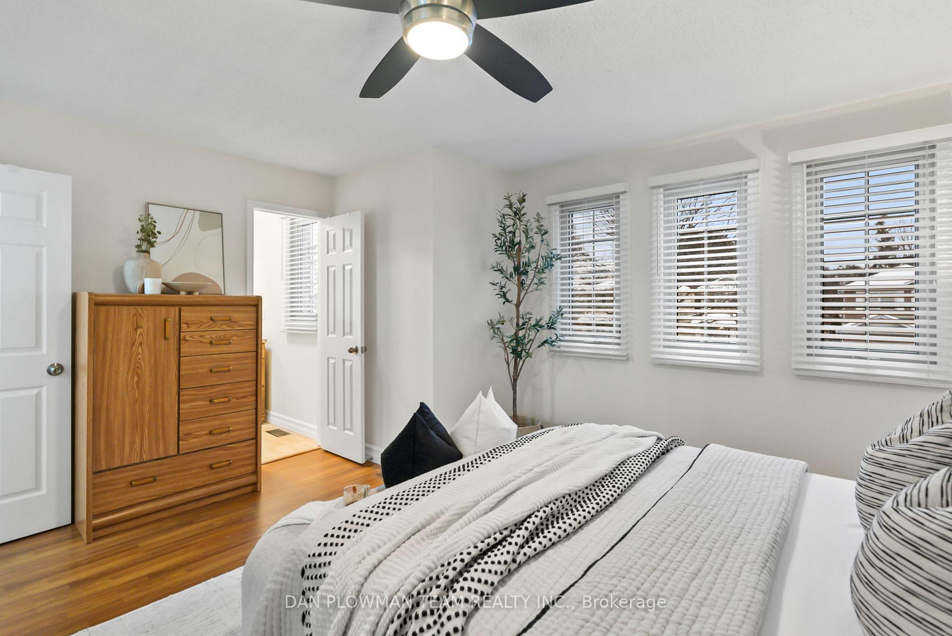 Photo 19 of 174 Adele Crescent, Oshawa, McLaughlin — HOMEH