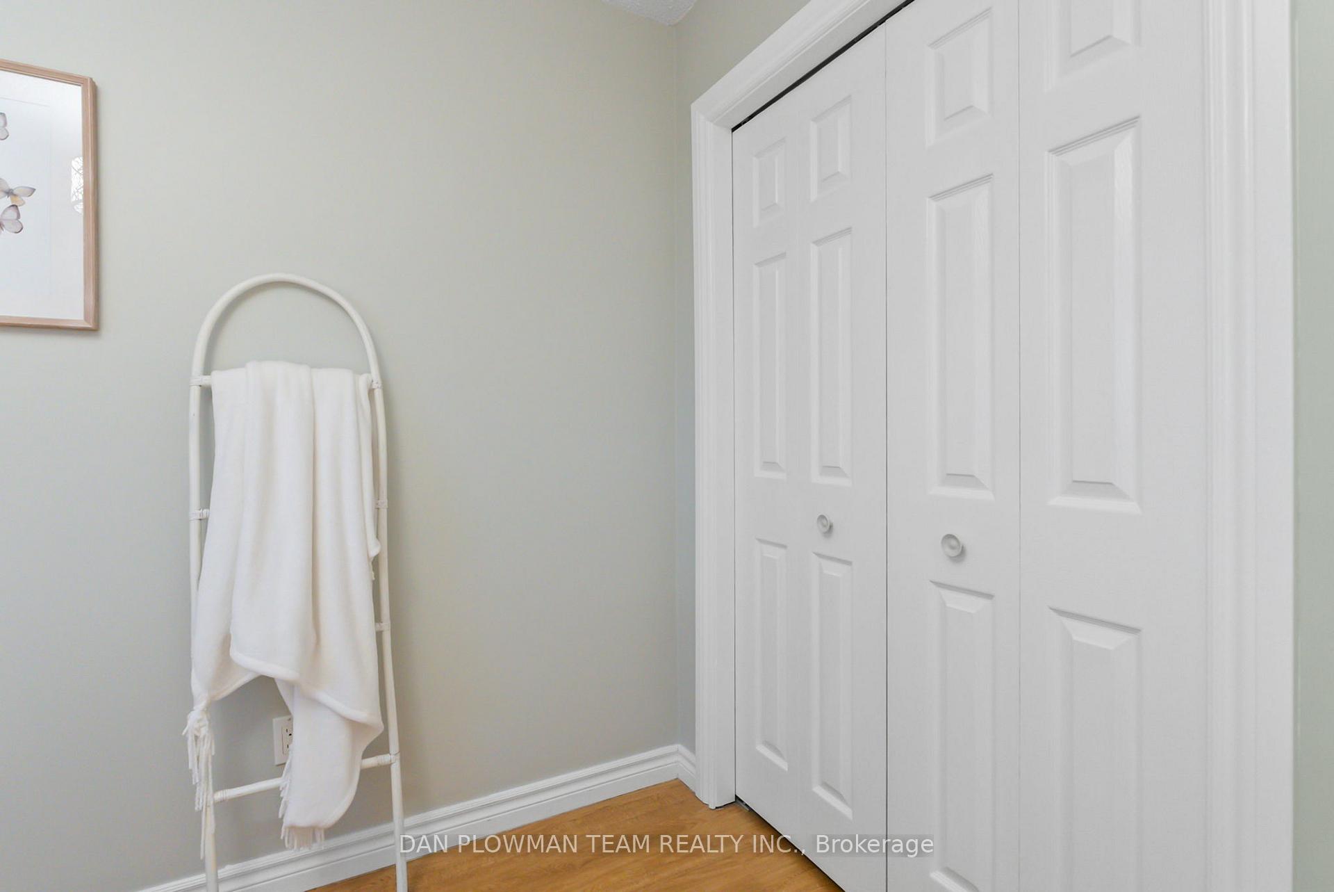 Photo 21 of 174 Adele Crescent, Oshawa, McLaughlin — HOMEH